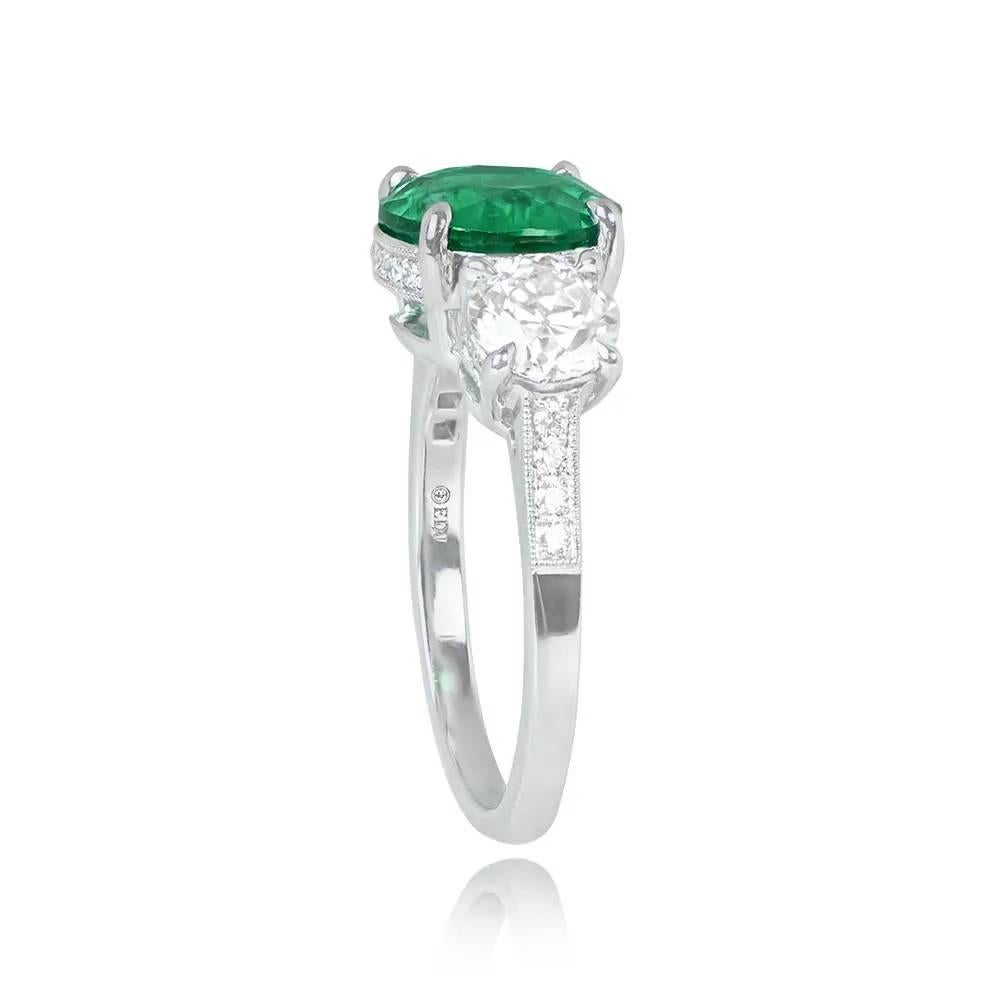 Art Deco 2.48ct Round Cut Natural Green Emerald Engagement Ring, Platinum For Sale