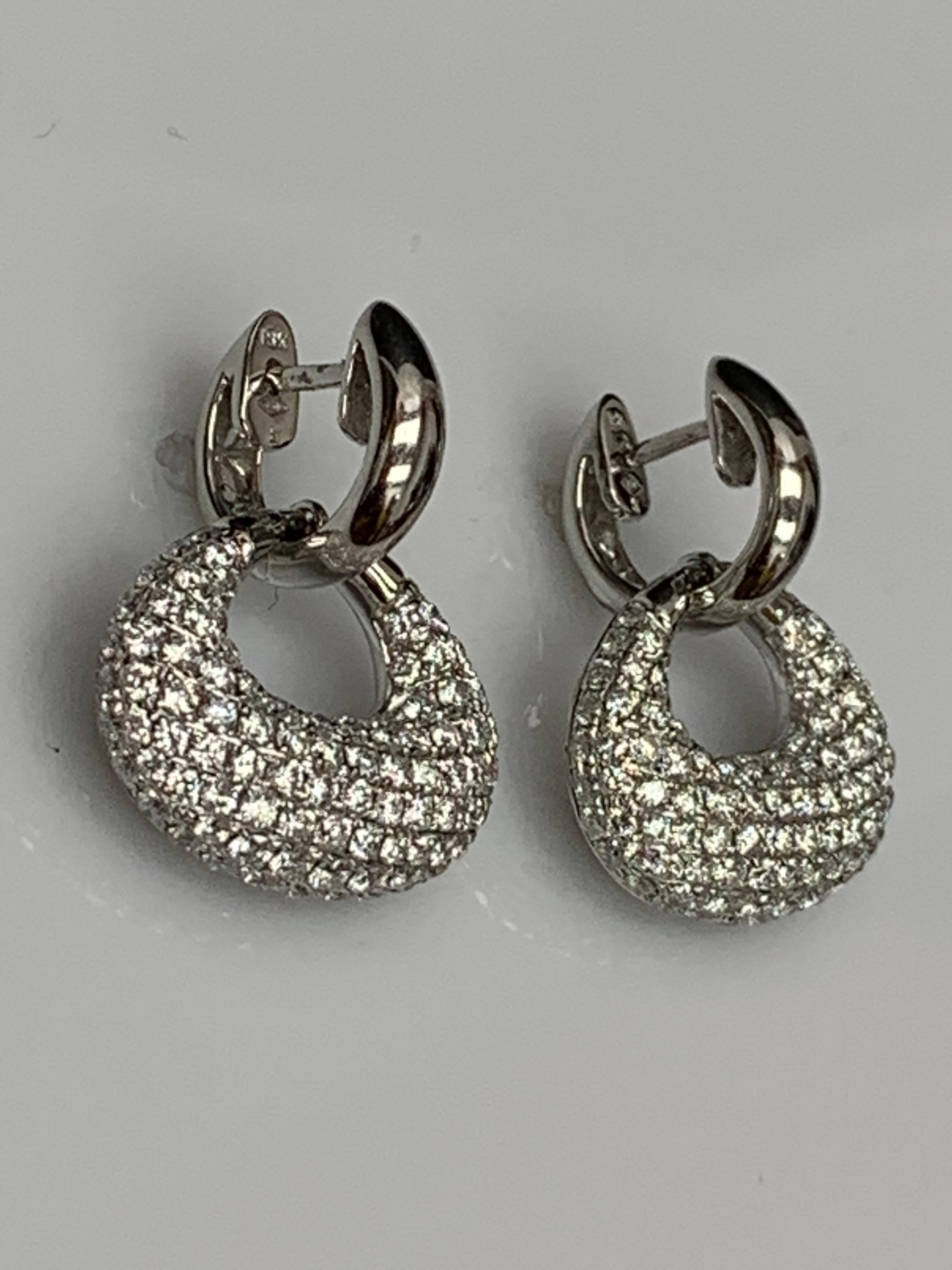 2.49 Carat Brilliant Cut Diamond Drop Earrings in 18K White Gold For Sale 2