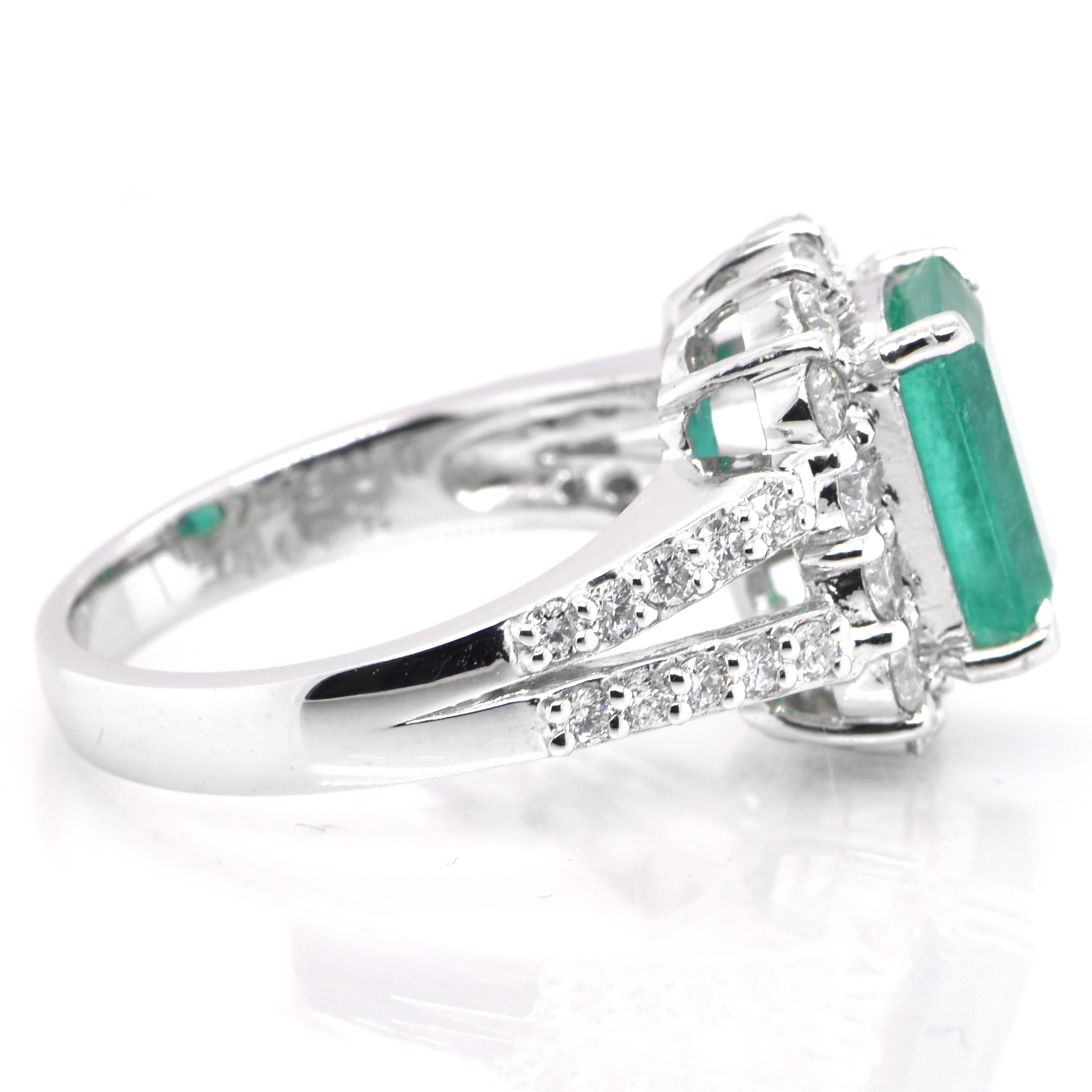 2.49 Carat Colombian Emerald and Diamond Ring Set in Platinum In New Condition For Sale In Tokyo, JP