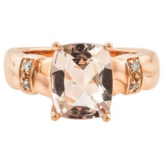 2.4 Karat Morganit-Ring aus 18 Karat Roségold mit Diamant