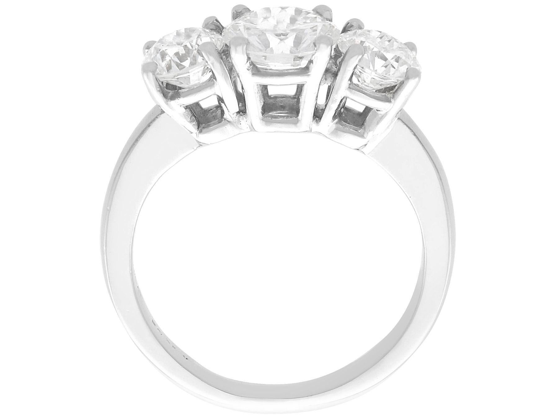 Women's or Men's 2.49 Carat Diamond and Platinum Trilogy Engagement Ring For Sale