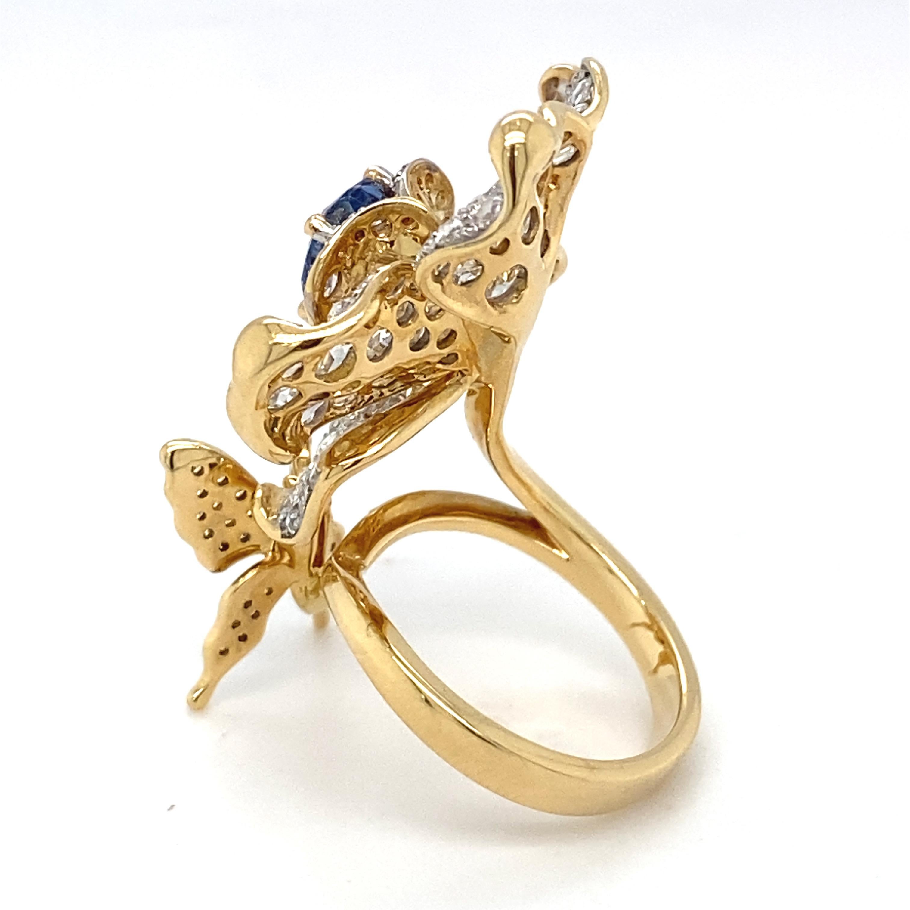 2.49 Carat Sapphire & Diamond Yellow Gold Flower Statement Ring For Sale 7