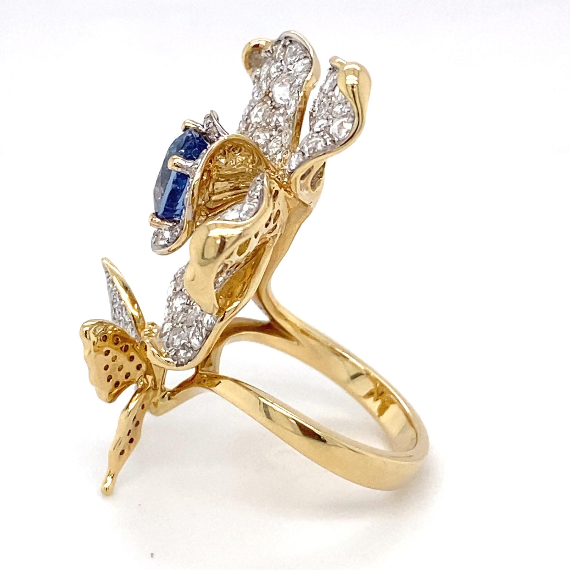 2.49 Carat Sapphire & Diamond Yellow Gold Flower Statement Ring For Sale 10