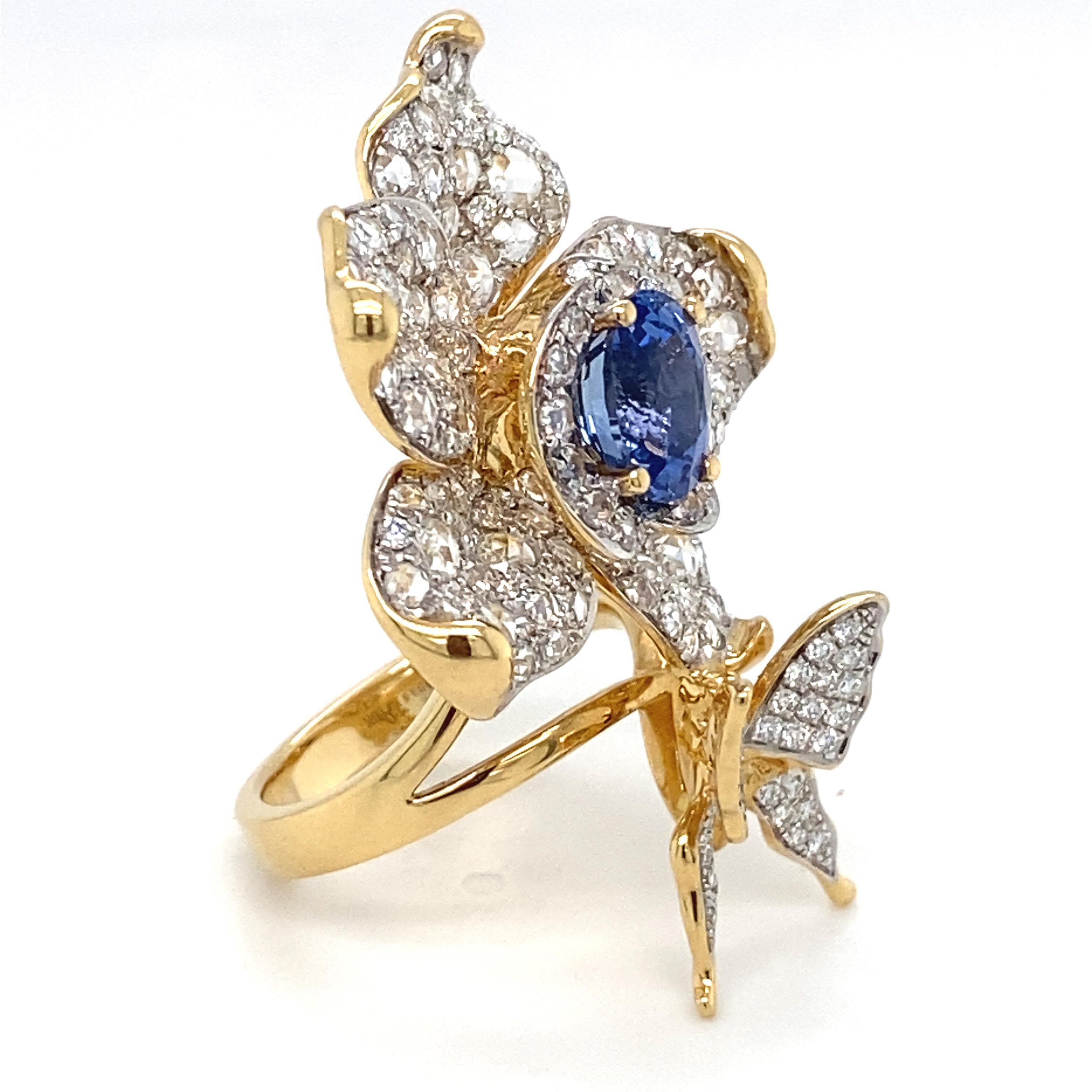 2.49 Carat Sapphire & Diamond Yellow Gold Flower Statement Ring In New Condition For Sale In Trumbull, CT
