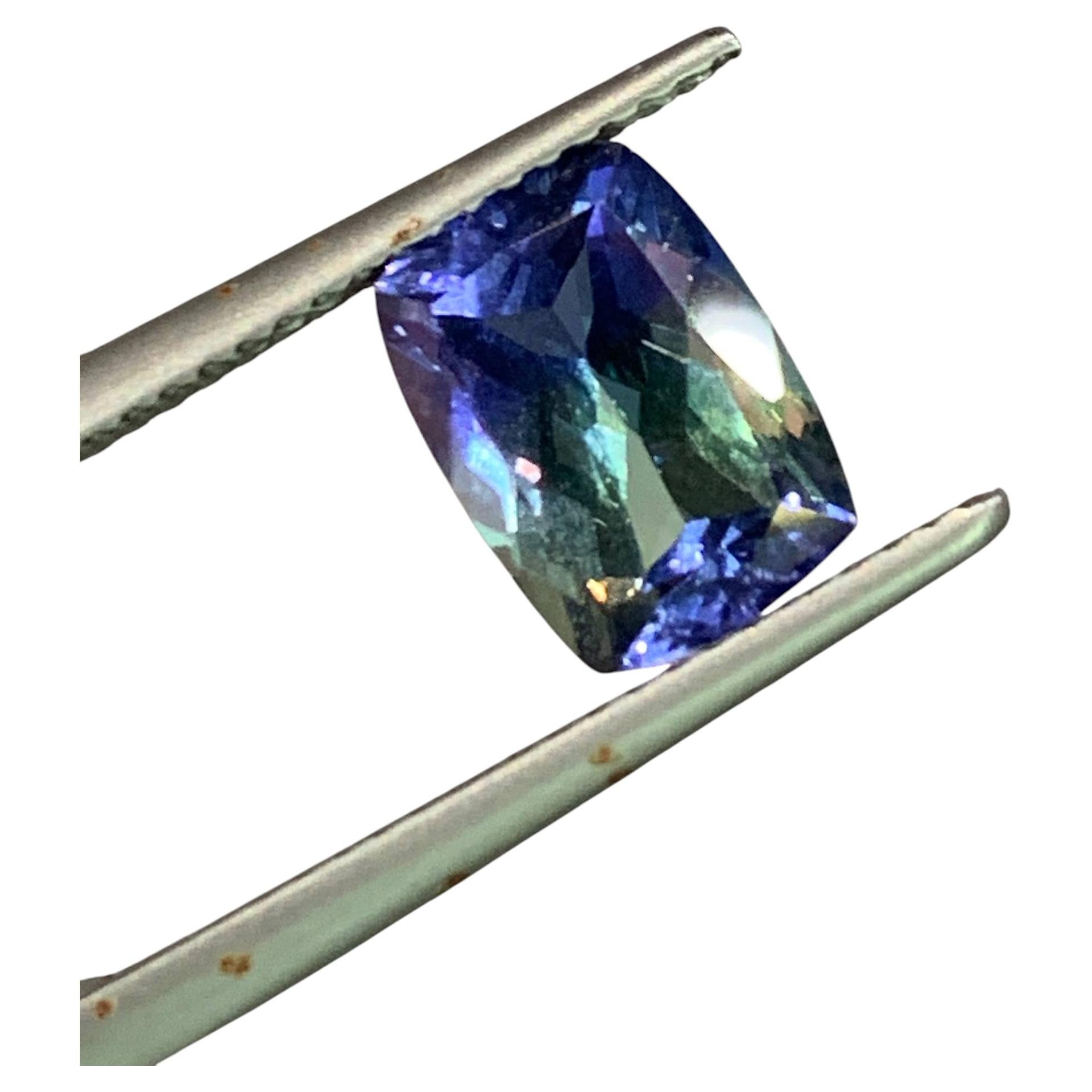 2,49 Karat, unbehandelter, facettierter Tansanit im Angebot