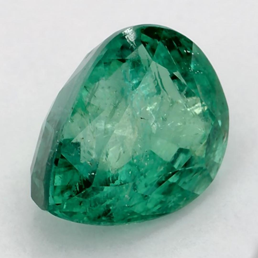 Taille poire 2.49 Ct Emerald Pear Loose Gemstone (pierre précieuse en vrac) en vente