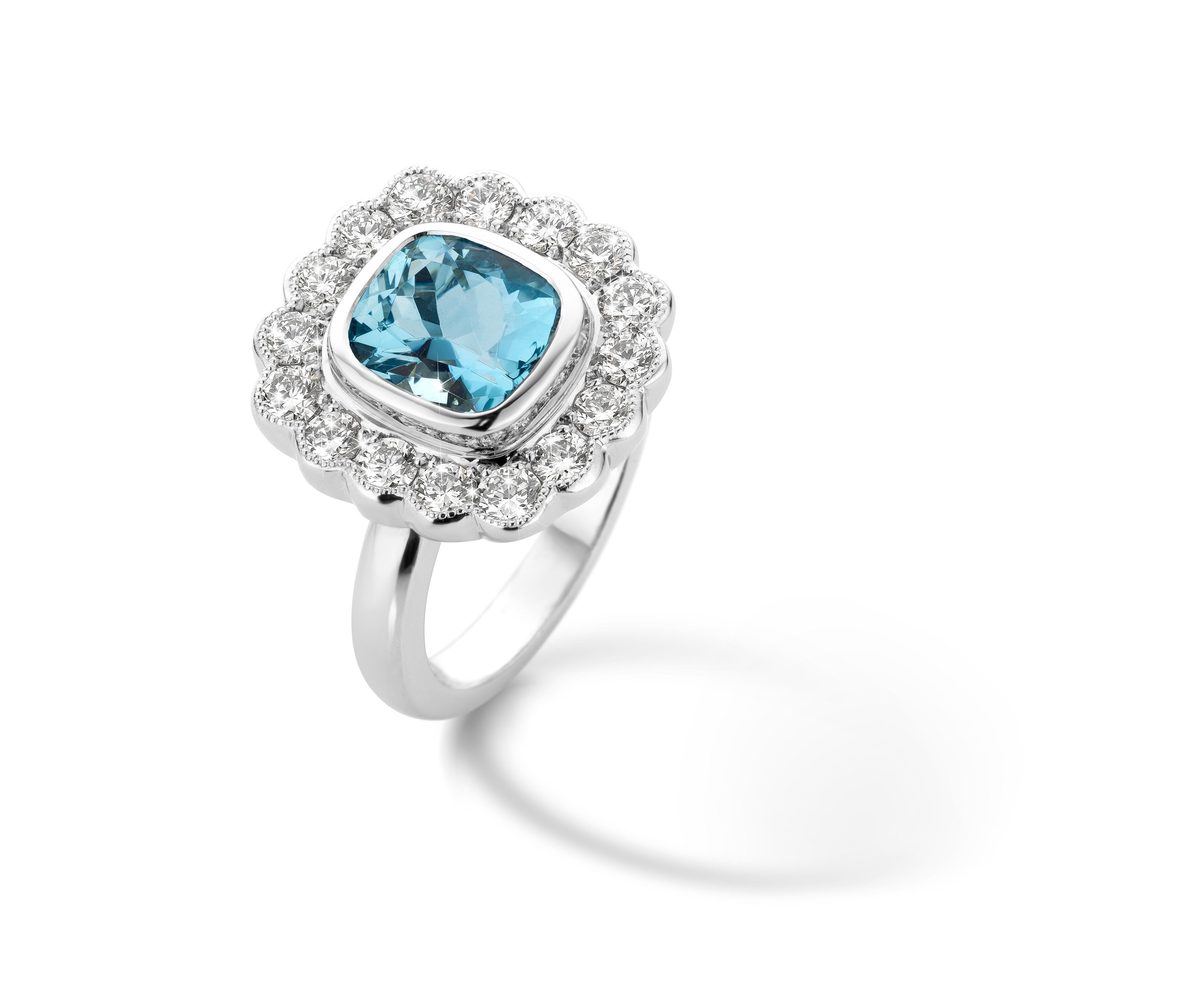 2.49Ct aquamarine 18K Diamond  1.16Ct LC-D Art Deco Cocktail Engagement Ring In New Condition For Sale In GENT, BE