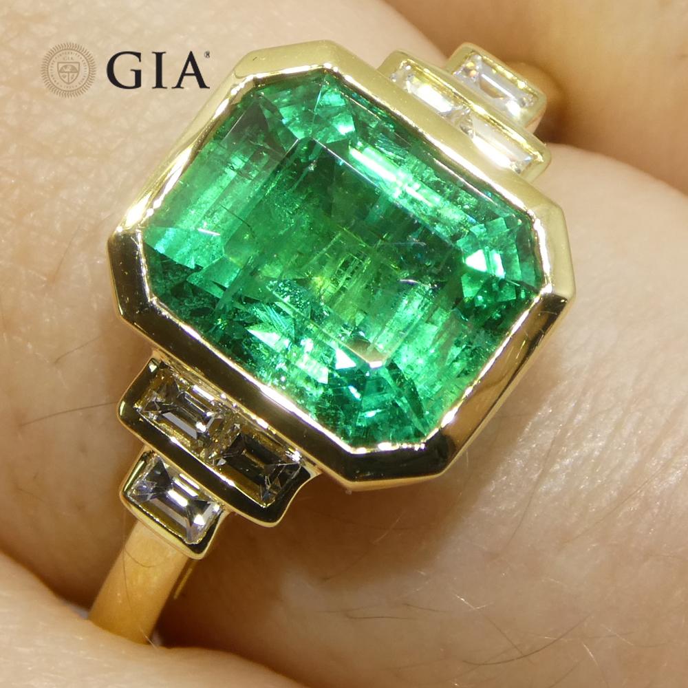 2.49ct Green Emerald, Diamond Ring set in 18k Yellow Gold, GIA Certified Zambian In New Condition For Sale In Toronto, Ontario