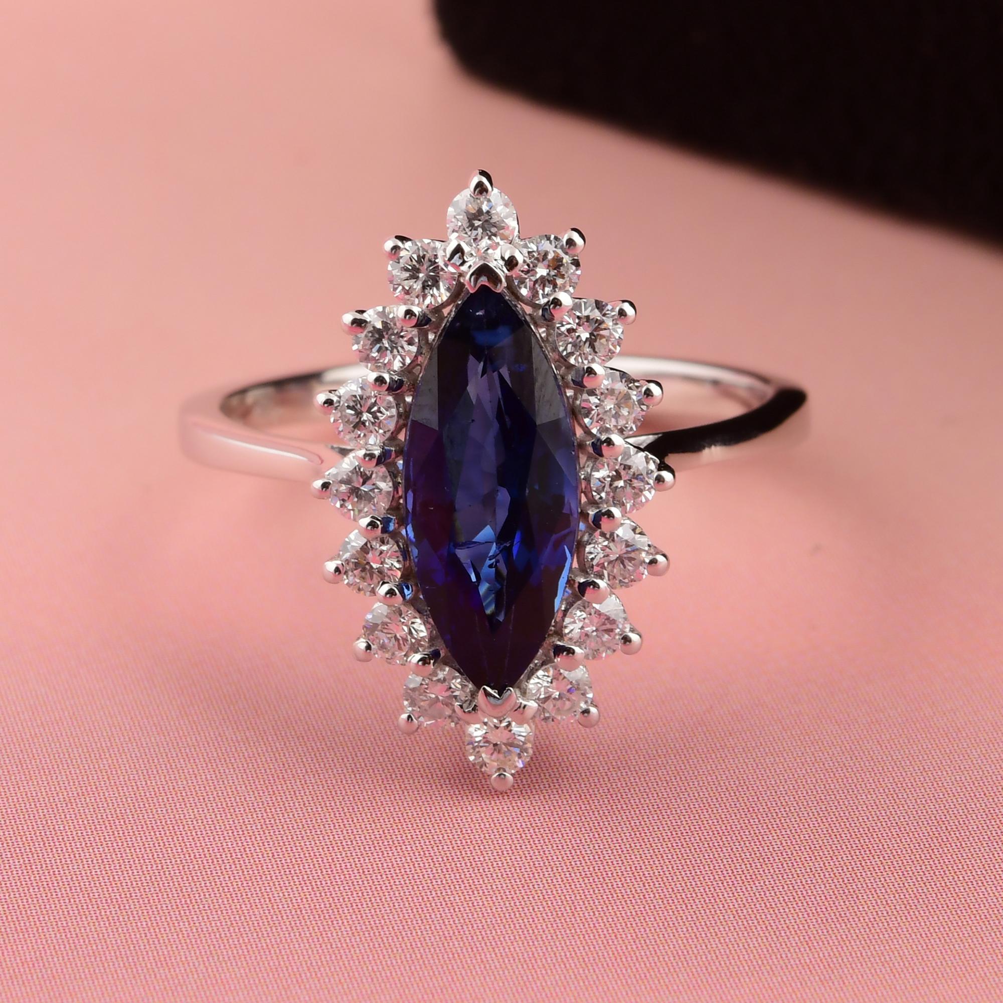 En vente :  2.49ct Marquise Blue Sapphire 0.56ct Diamond Halo Engagement Ring 18k White Gold 3