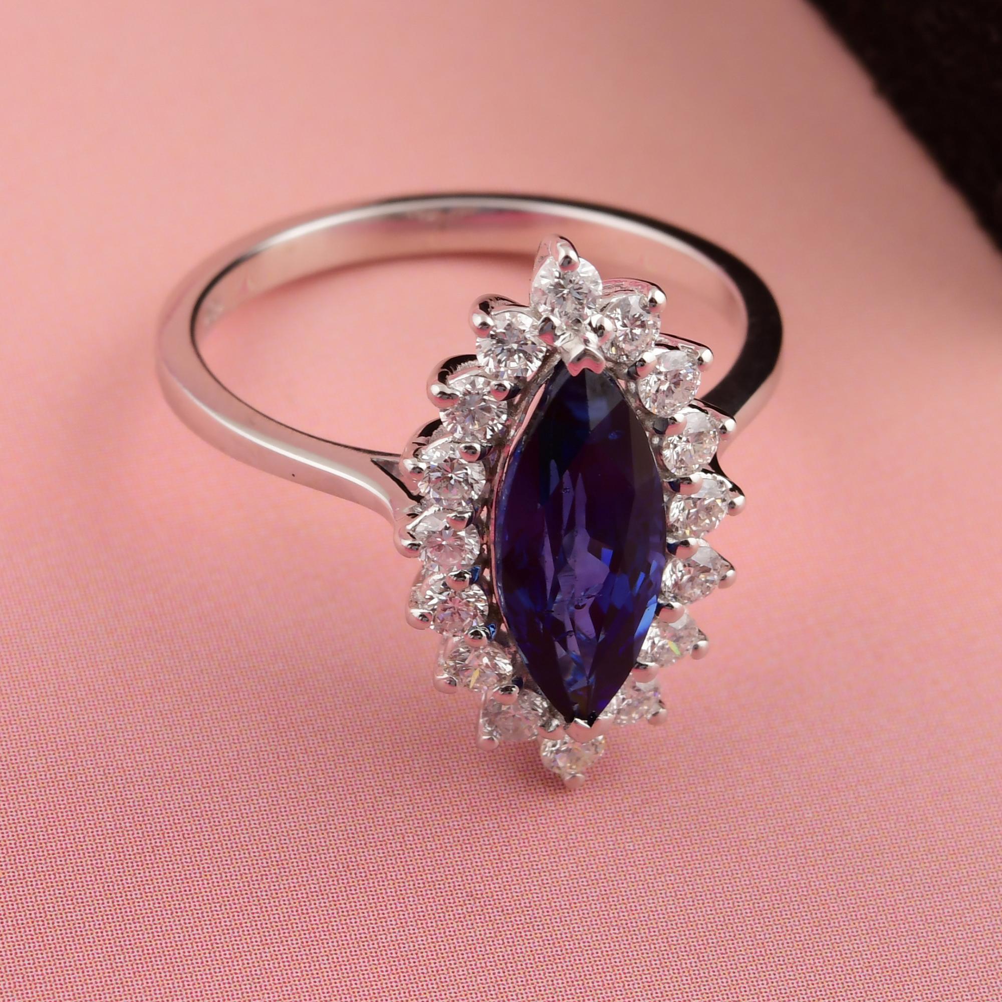 En vente :  2.49ct Marquise Blue Sapphire 0.56ct Diamond Halo Engagement Ring 18k White Gold 5