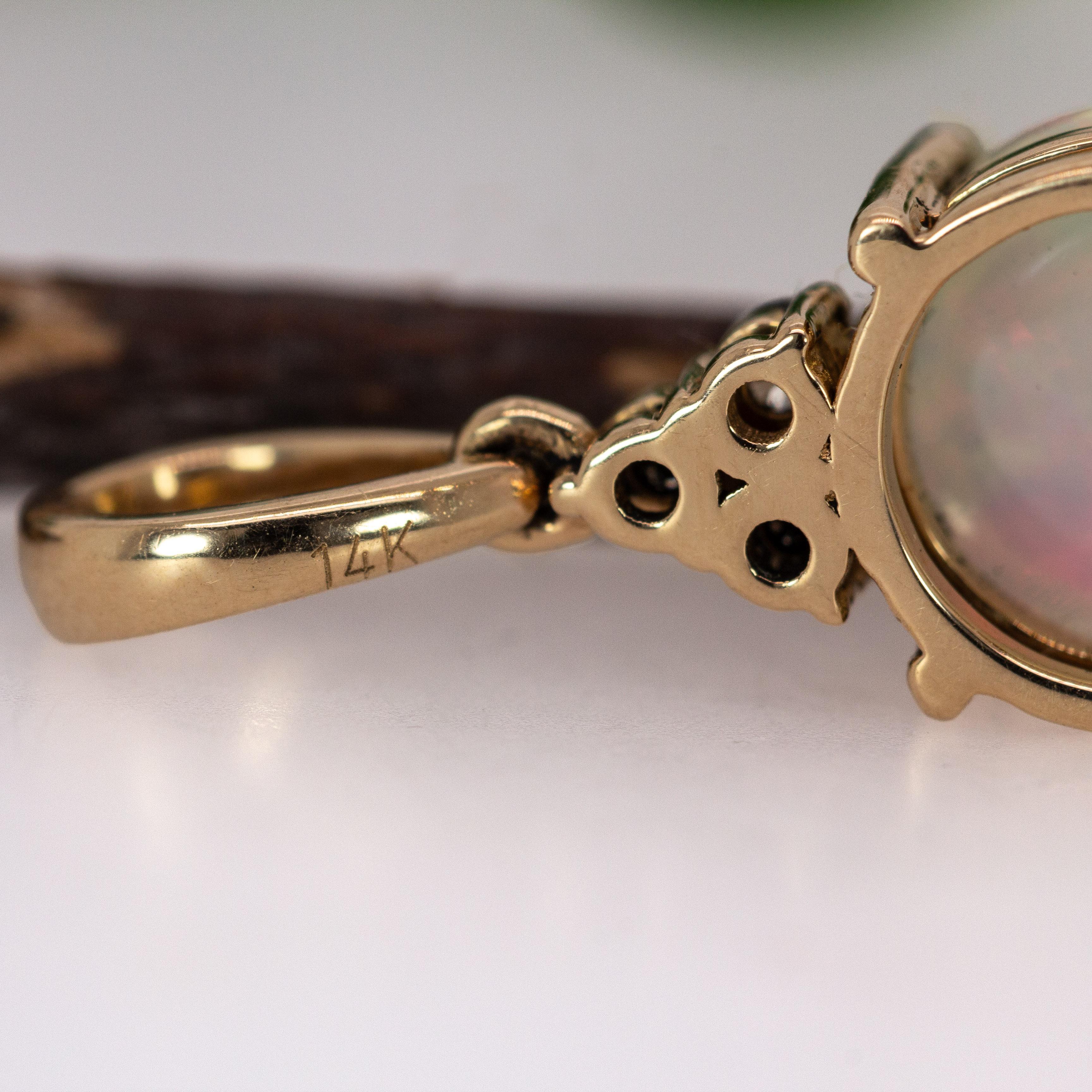 De las mujeres Colgante de Ópalo Etíope de 2,4cts con Detalles de Diamantes Naturales en Oro Macizo de 14K RD 9mm en venta