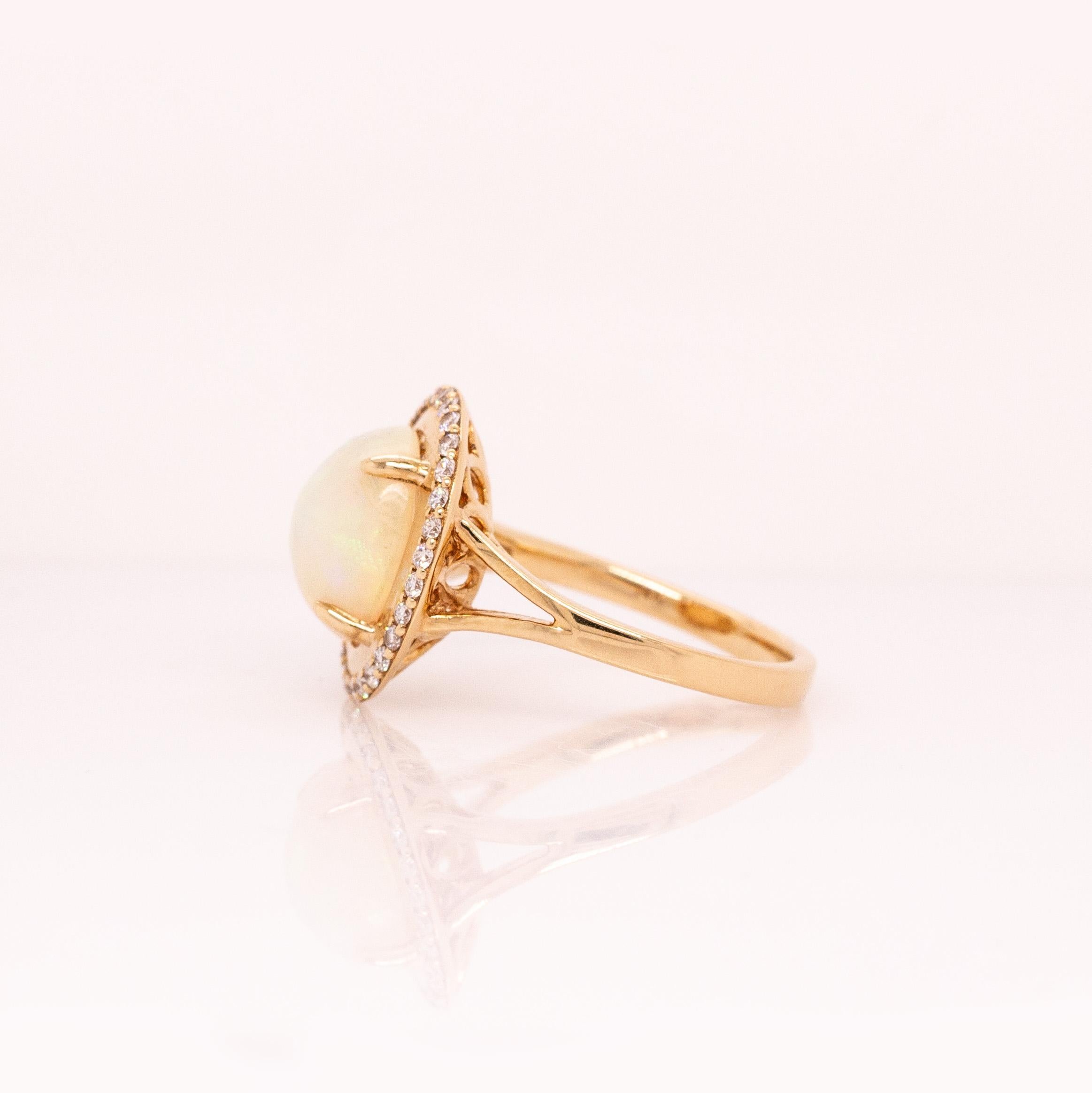 2,4cts äthiopischen Opal Ring mit natürlichen Diamanten Akzente: Massiv 14K Gold, 11x9mm im Zustand „Neu“ im Angebot in Columbus, OH