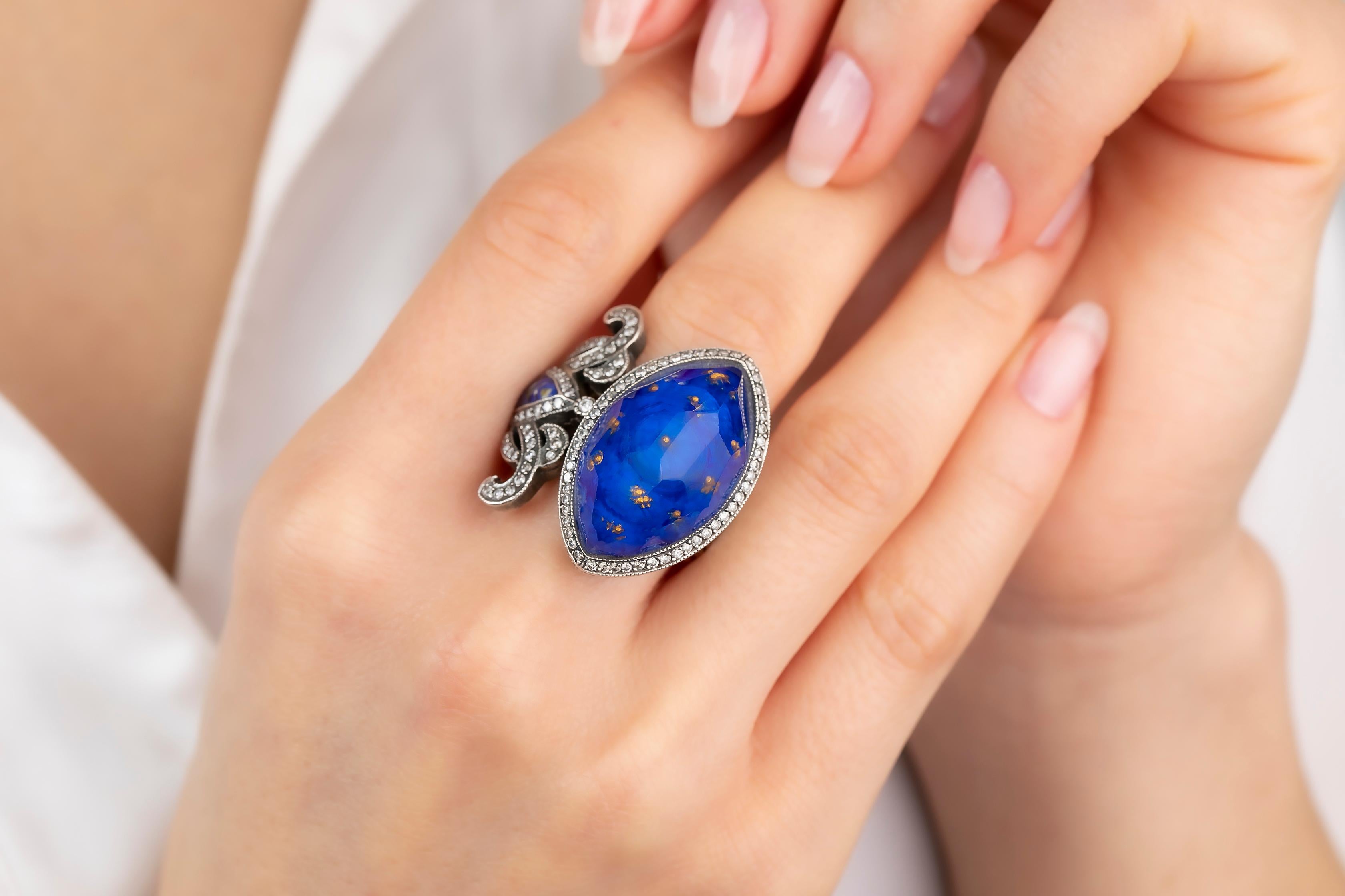 En vente :  Bague en or 24 carats et argent 925 carats avec mosquée bleue sculptée et diamants 0,57 carat 2