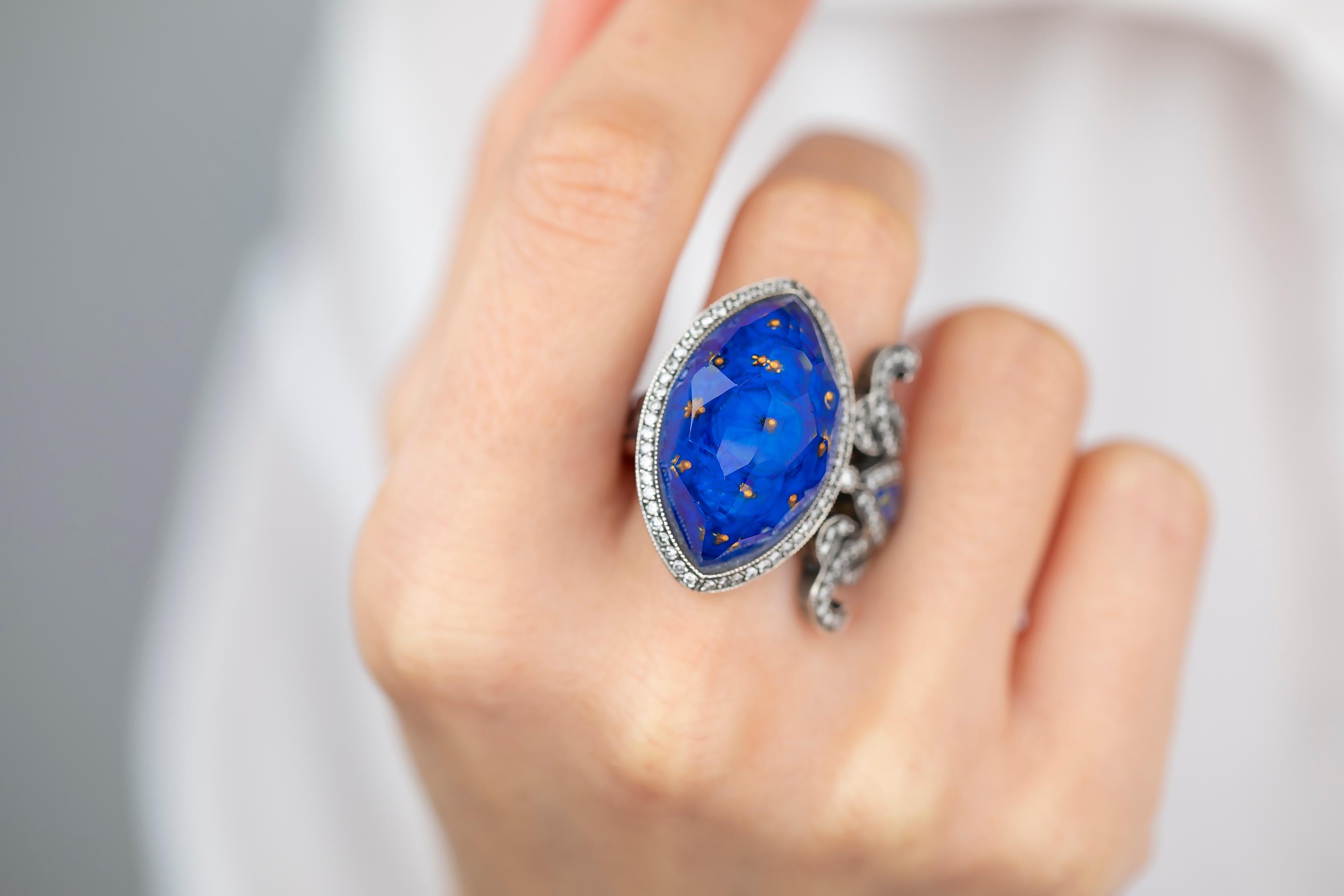 En vente :  Bague en or 24 carats et argent 925 carats avec mosquée bleue sculptée et diamants 0,57 carat 3