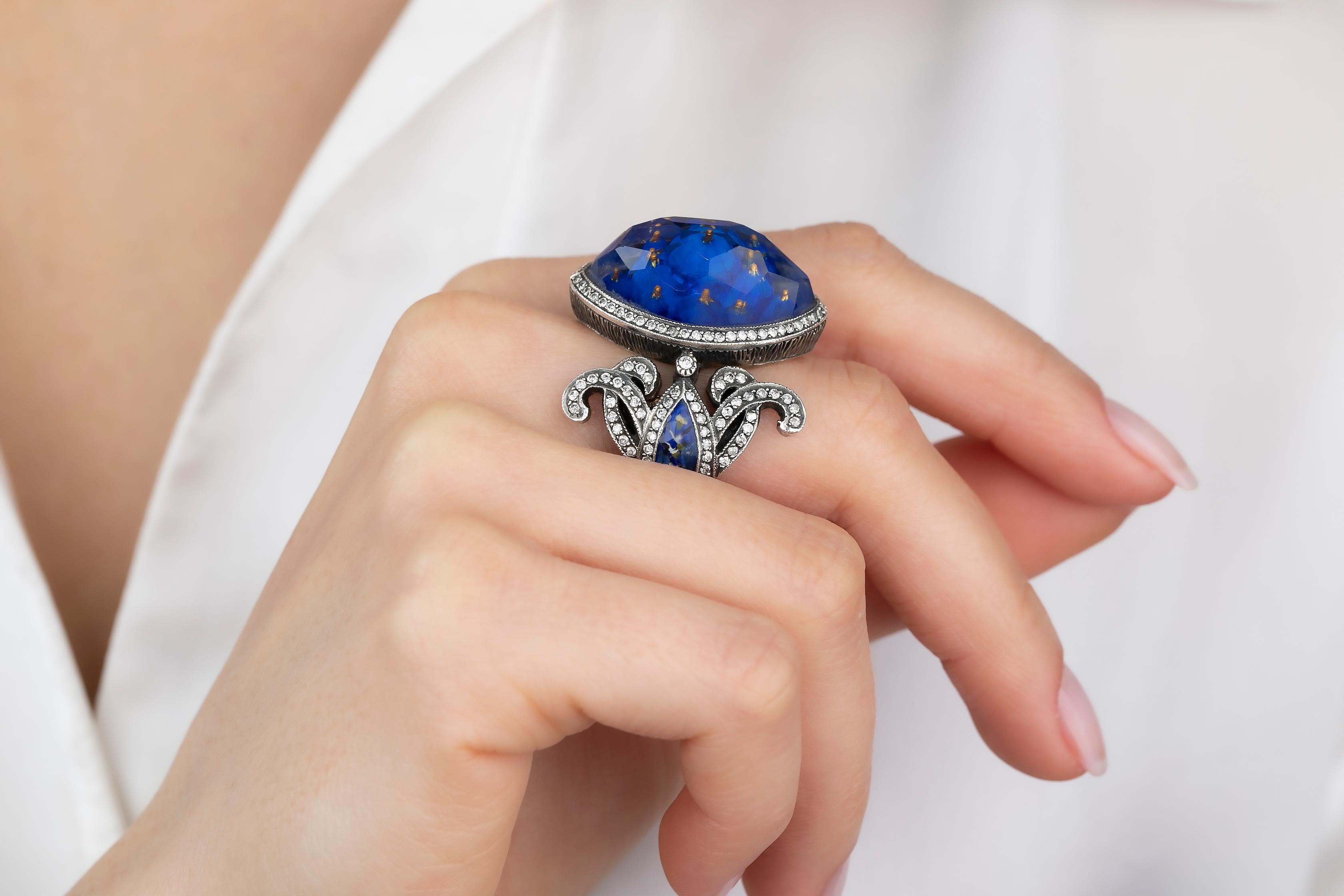 En vente :  Bague en or 24 carats et argent 925 carats avec mosquée bleue sculptée et diamants 0,57 carat 5