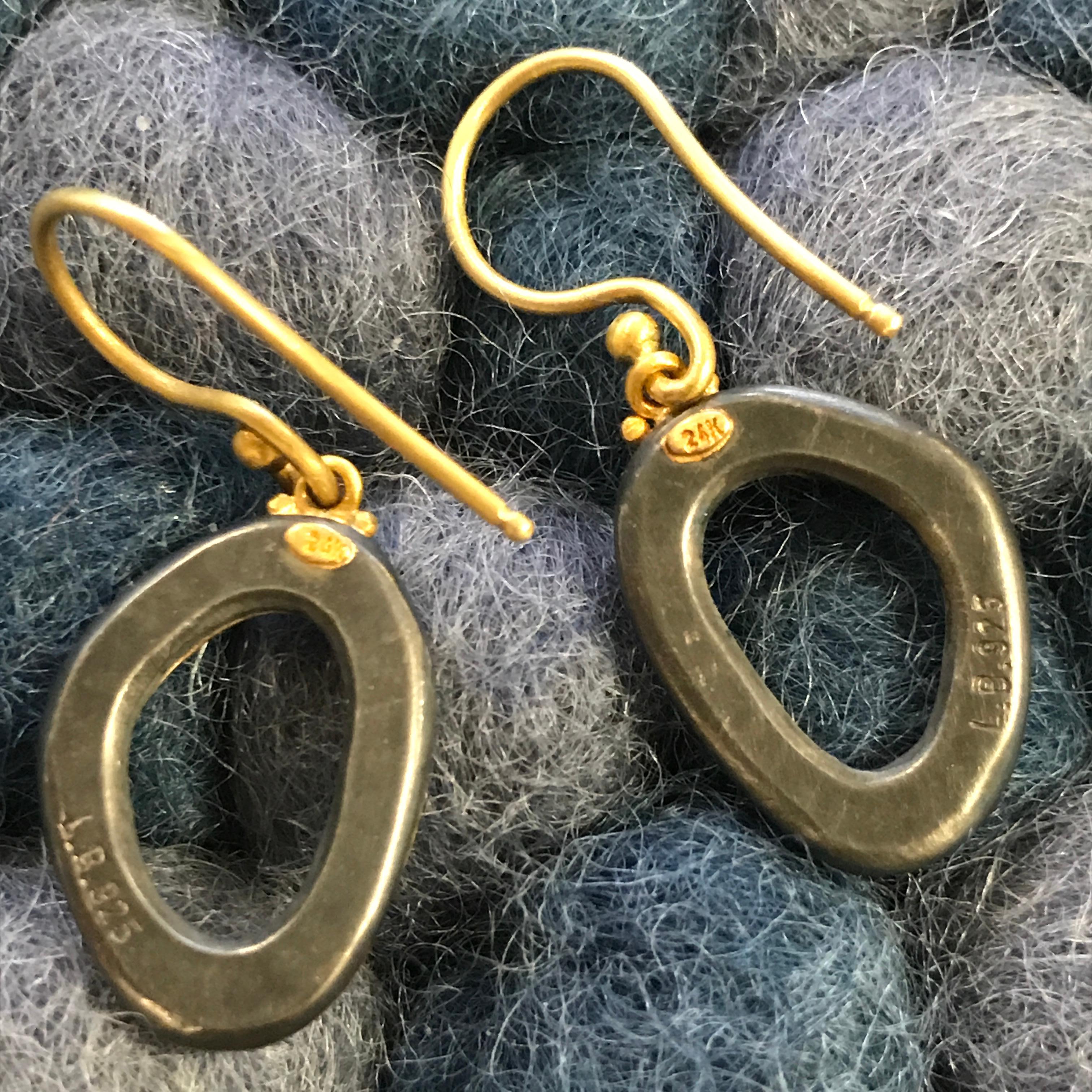 24 Karat Gold and Oxidized Silver Earrings with Diamonds In New Condition For Sale In Carlstadt, NJ