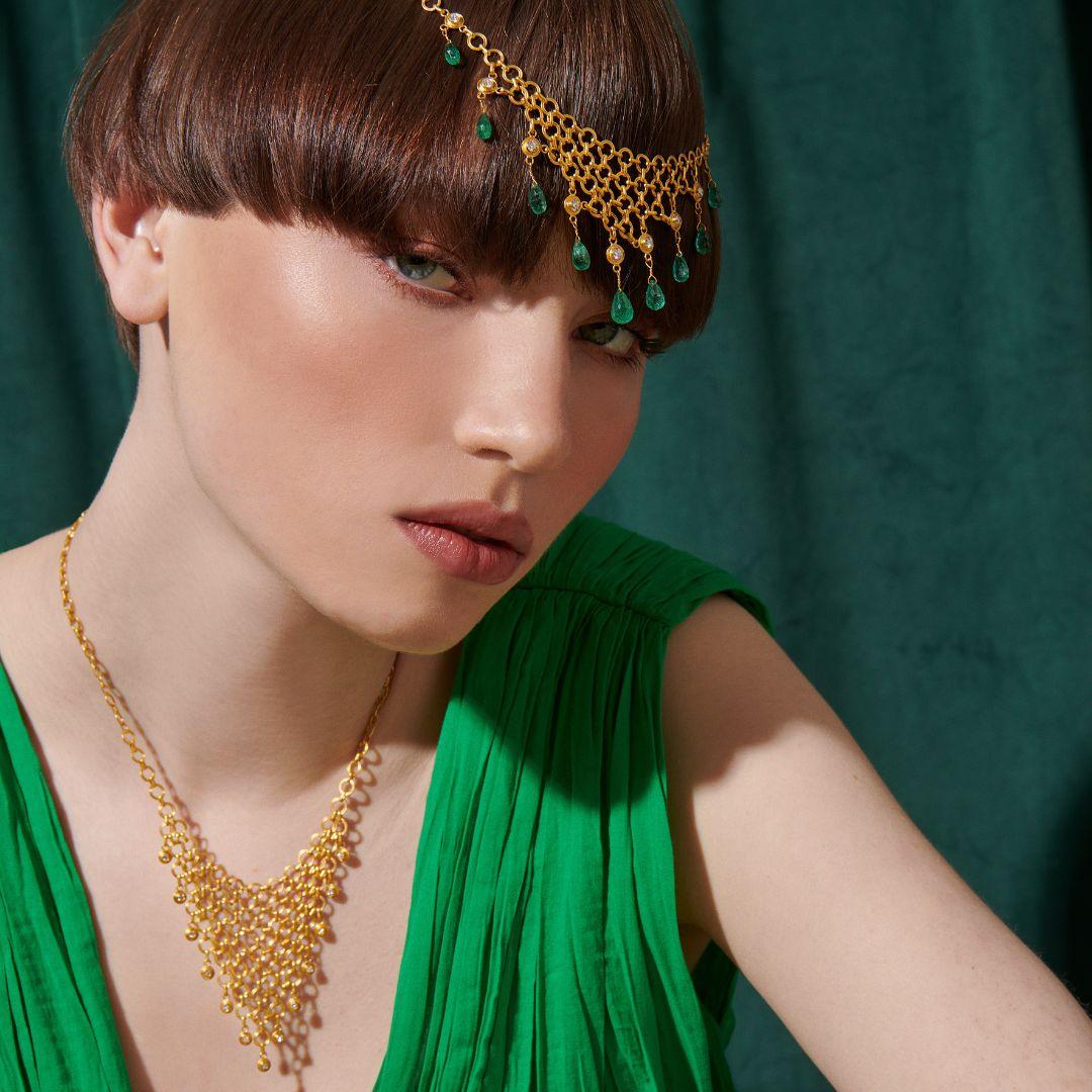Classical Roman 24k Gold Chain Necklace for Woman with Diamonds For Sale
