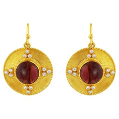 Boucles d'oreilles ovales pour femmes en or 24 carats avec tourmaline cabochon ovale et diamants