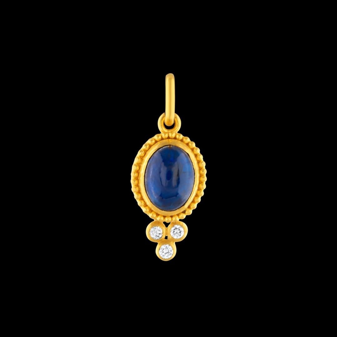 24k Gold Pendant for Women with Cabochon Cut Sapphire and Diamonds In New Condition For Sale In İstanbul, TR