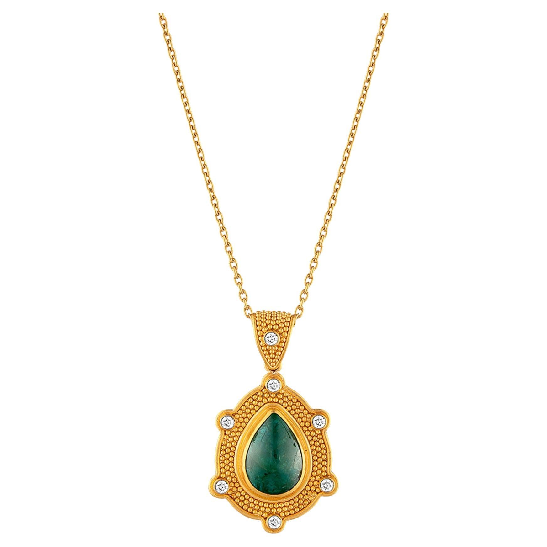 Colgante de Oro de 24K para Mujer con Esmeralda talla cabujón en forma de pera y Diamantes