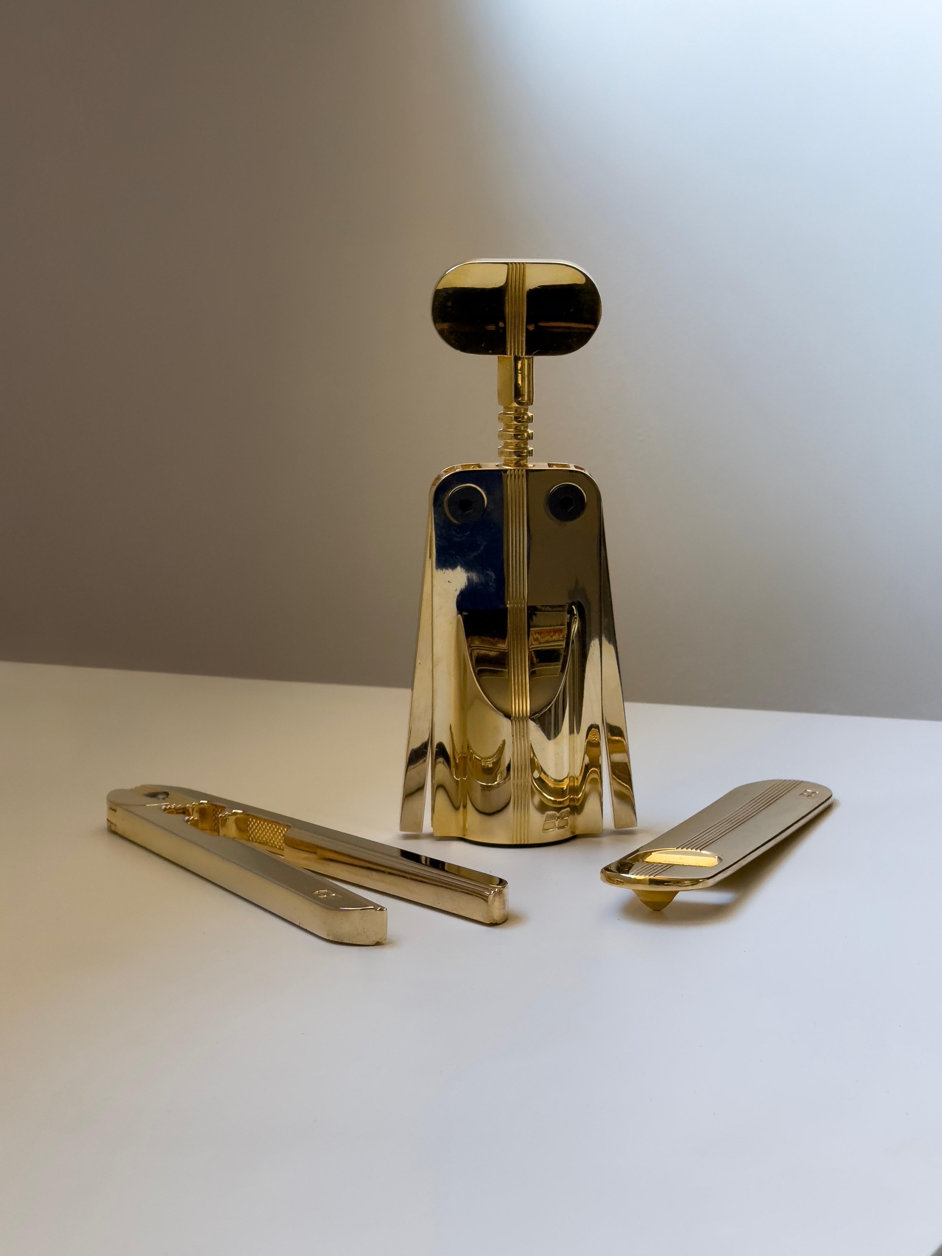 Juego de bebidas chapado en oro de 24 quilates diseñado por Pino Spagnolo para Biesse, Italia 1978 Posmoderno en venta