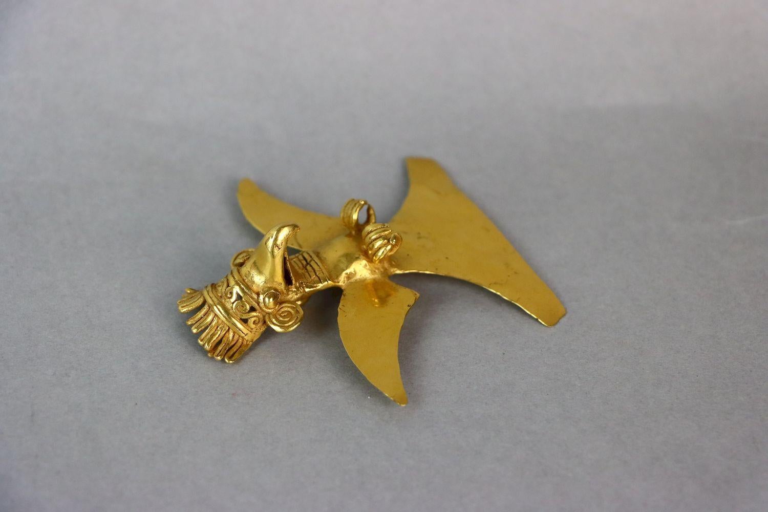 24K Gold Pre Colombia Eagle Pendant For Sale 10
