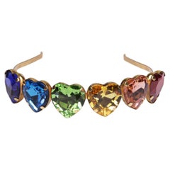 Bracelet en or 24 carats en forme de cœur arc-en-ciel avec sept cœurs en cristal coloré