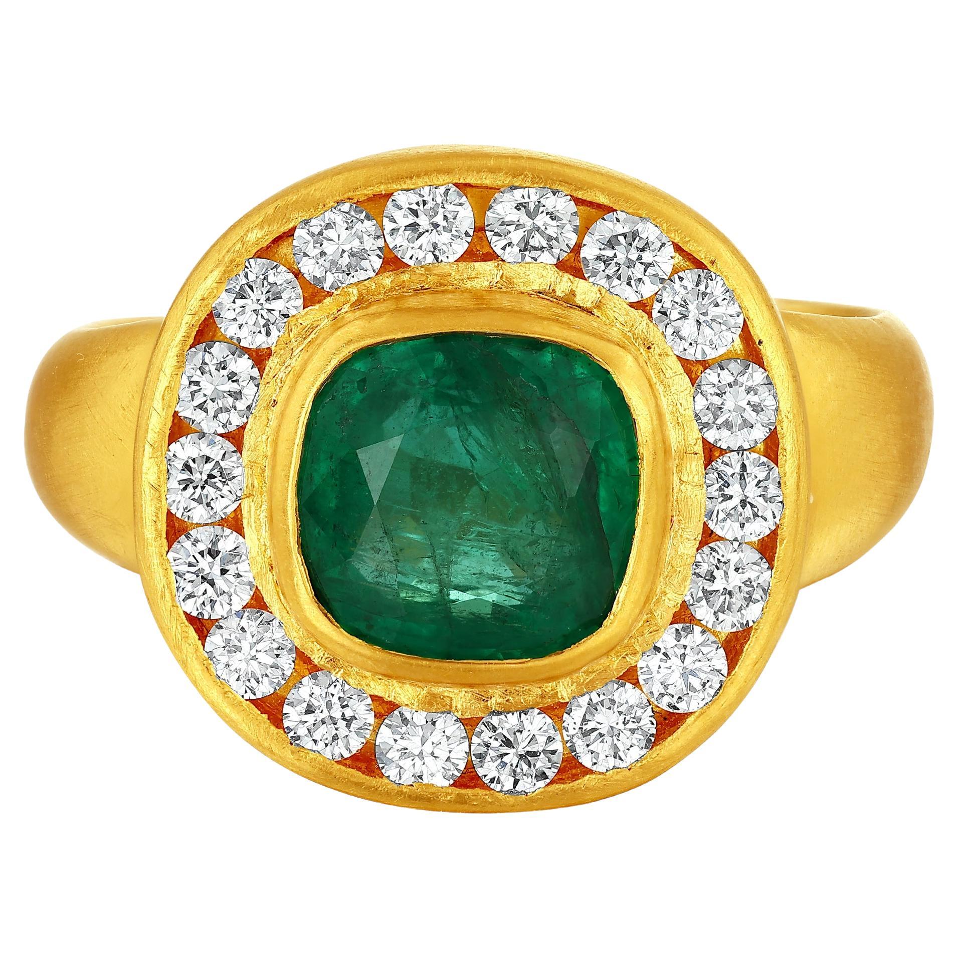 24k Gold Ring for Woman with Cushion Cut Emerald and Diamonds