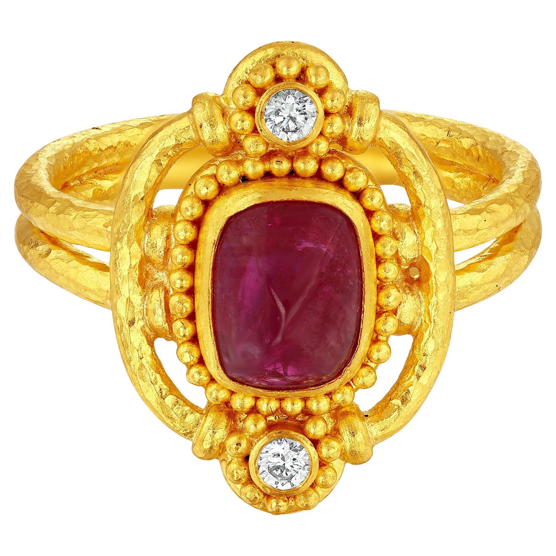 Anillo de oro de 24 quilates para mujer con rubí talla cabujón Sugarloaf y diamantes en venta
