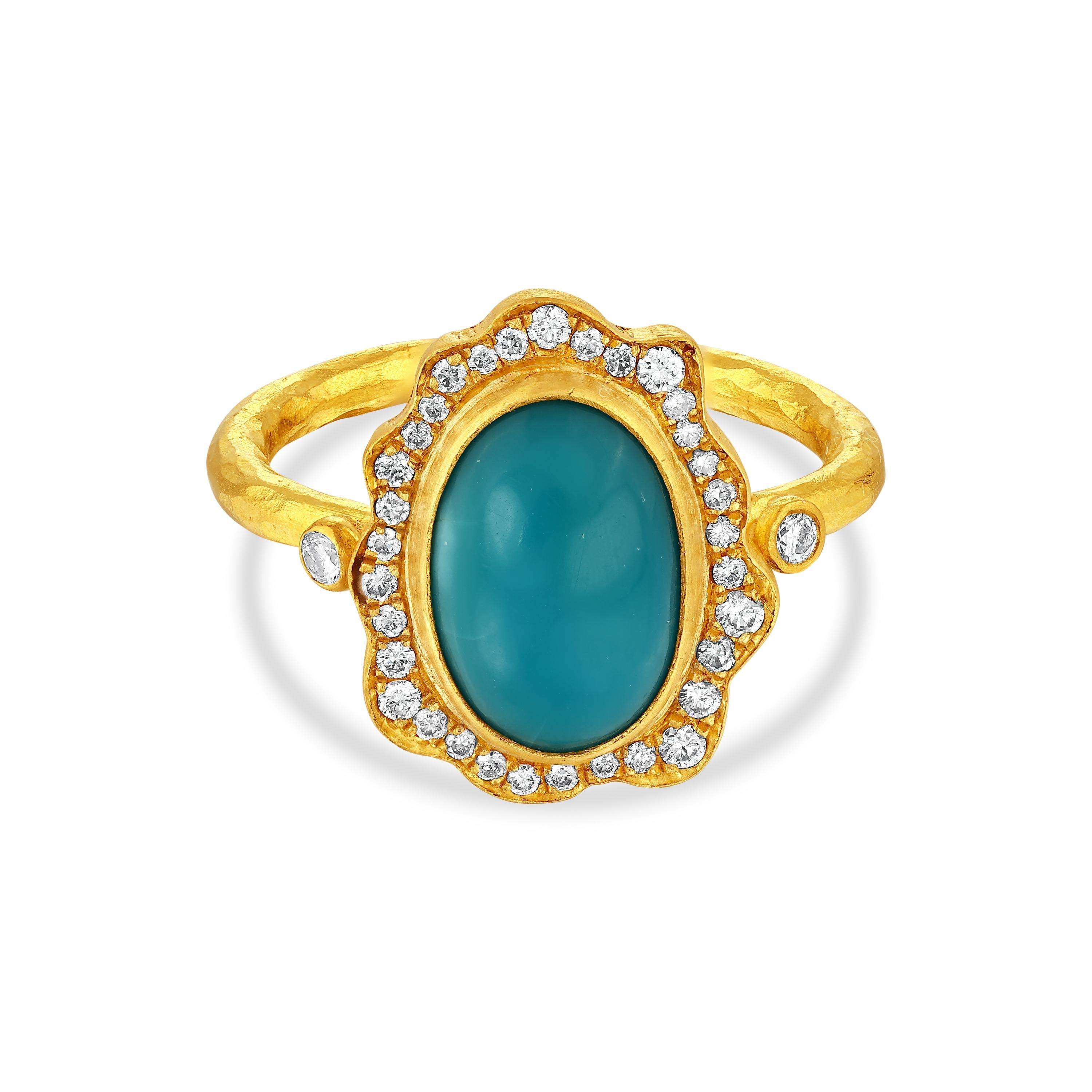 24k Gold Ring for Woman with Cabochon Cut Turquoise and Diamonds In New Condition For Sale In İstanbul, TR