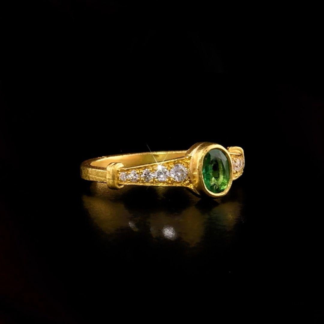 Oval Cut 24k Gold Ring for Woman with Emerald and Diamonds For Sale