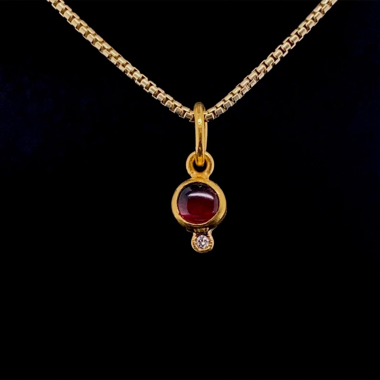 24K Gold Round Smooth Red Garnet & Diamond Pendant Necklace, January Birthstone In New Condition In Bozeman, MT