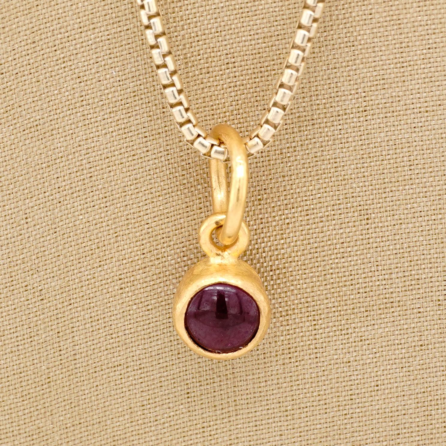 24K Gold Round Smooth Red Garnet Miniature Pendant Necklace, January Birthstone In New Condition For Sale In Bozeman, MT
