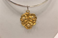 24 Karat Gold Solid Silver Diamonds Pendant Sparkling Petals, Handcrafted, Italy