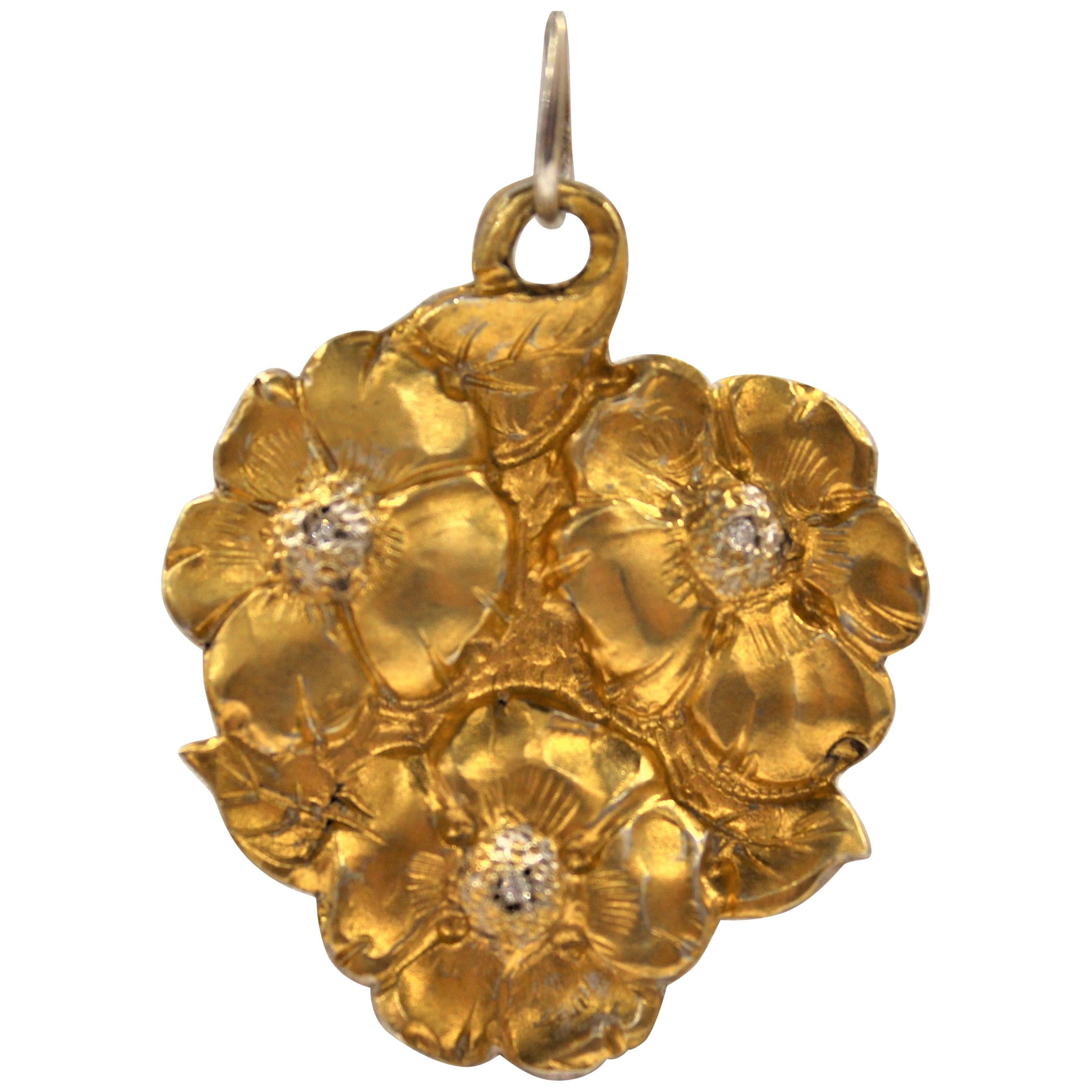 24 Karat Gold Solid Silver Diamonds Pendant Sparkling Petals, Handcrafted, Italy
