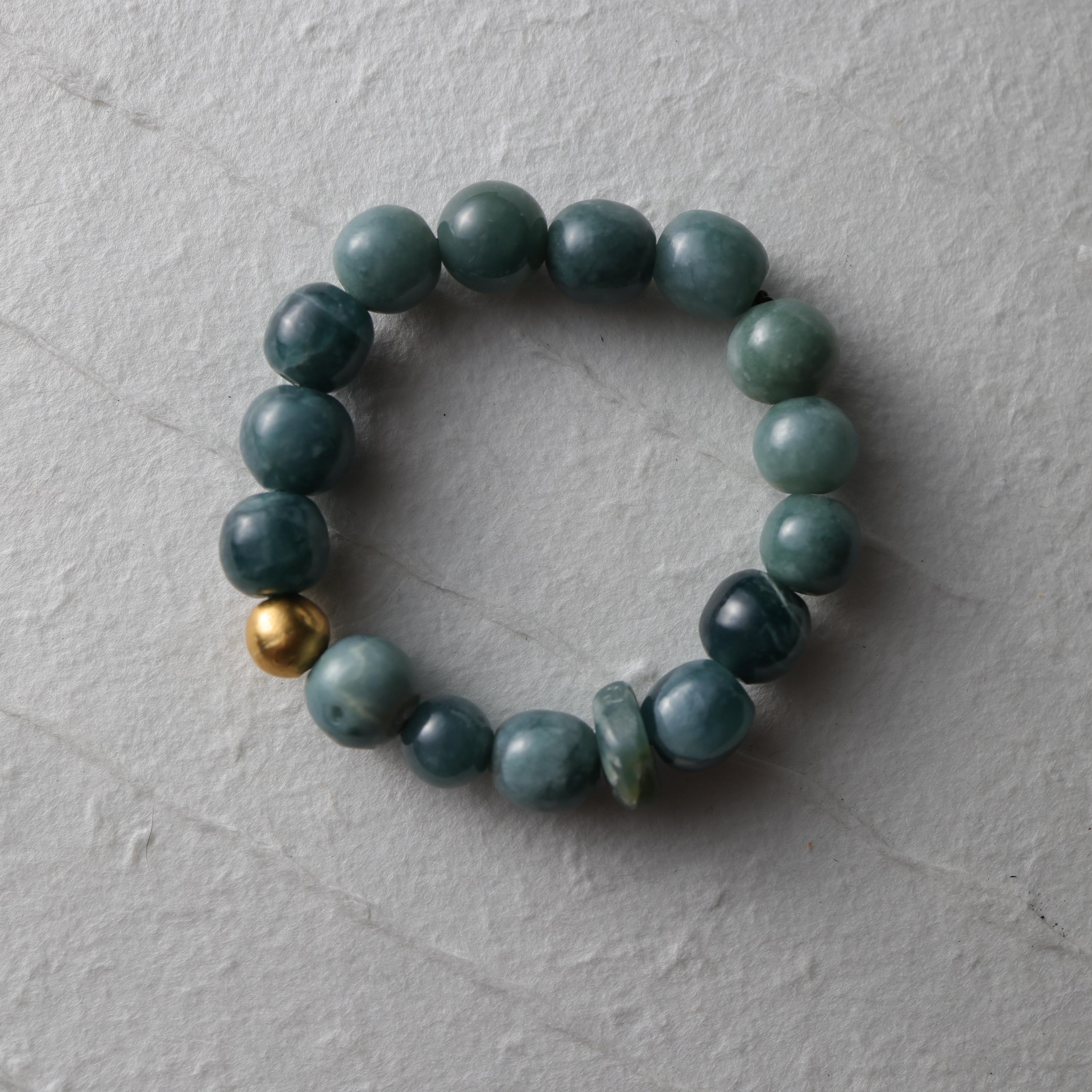 24K Jade Bracelet Guatemalan Jadeite Jade, Beaded Stretch, 7
