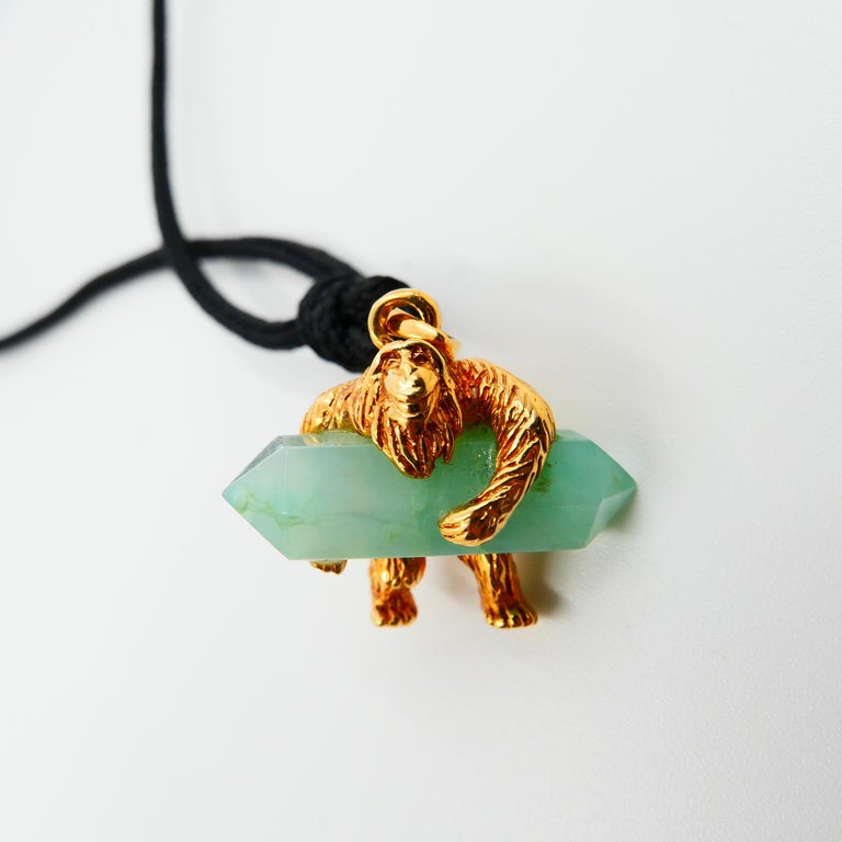 24 Karat Pure Gold and Green Crystal Gorilla Pendant Necklace, 9999 Yellow Gold In Good Condition For Sale In Hong Kong, HK