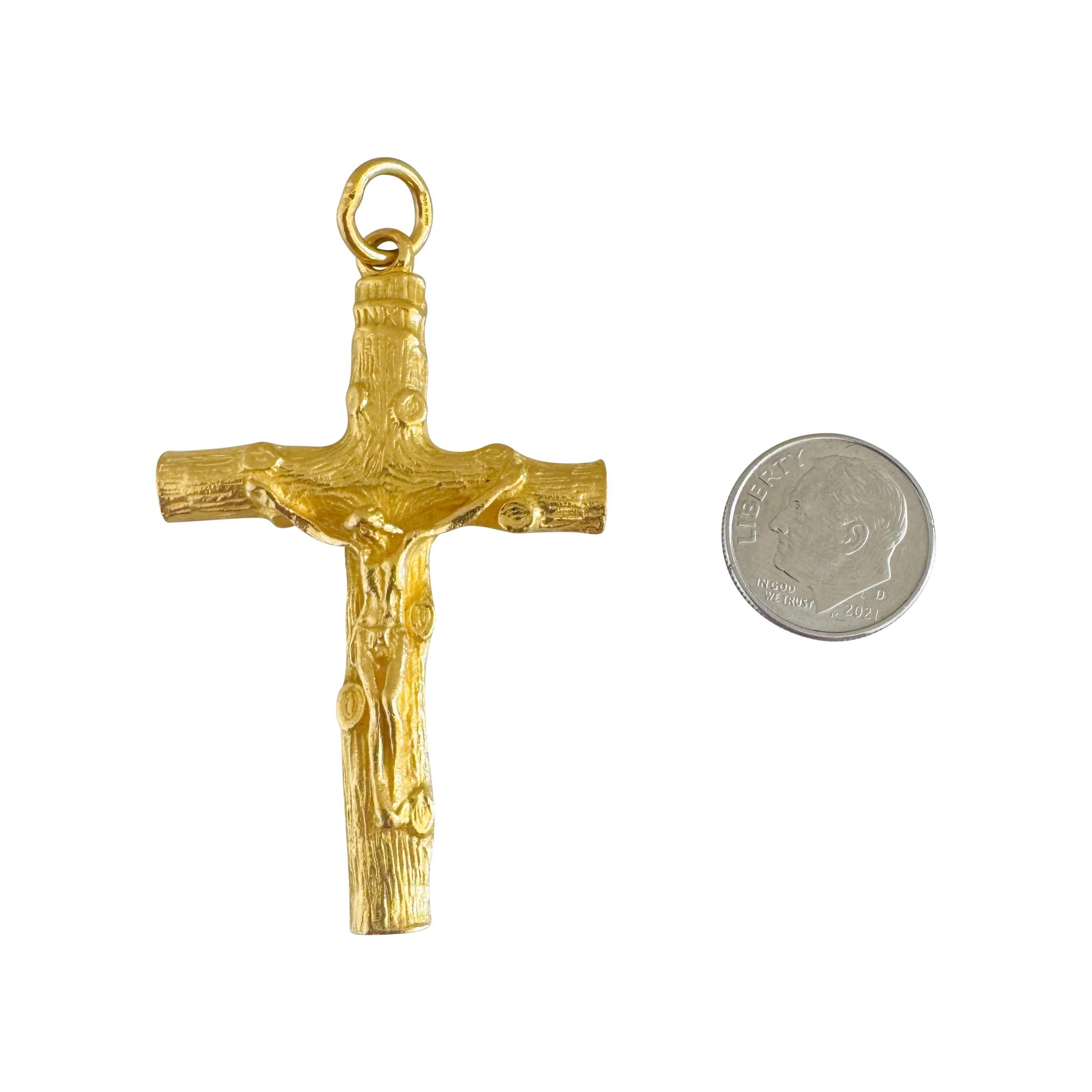 Colgante Cruz Crucifijo Grande de Oro Amarillo Puro de 24k 17,5 g de peso 2,5 en Bueno Estado en Guilford, CT
