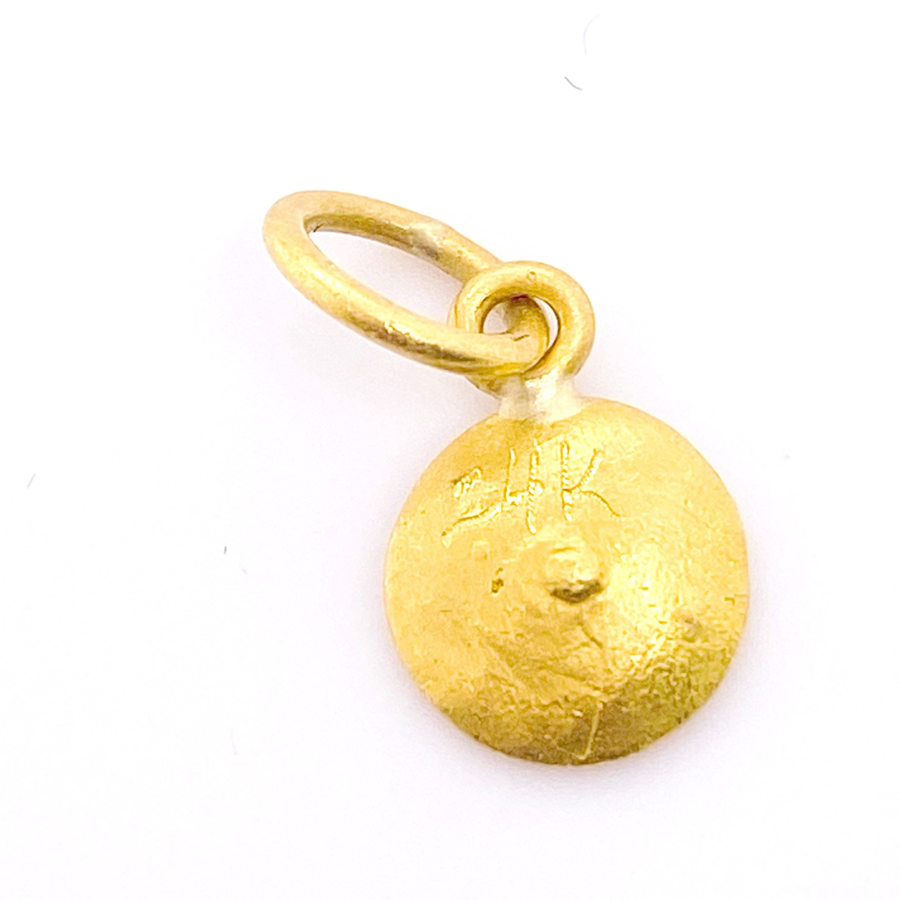 24 Karat massives Gold Kreis des Lebens Charme mit einem Diamant für eine Kette oder Charm-Armband (Zeitgenössisch) im Angebot