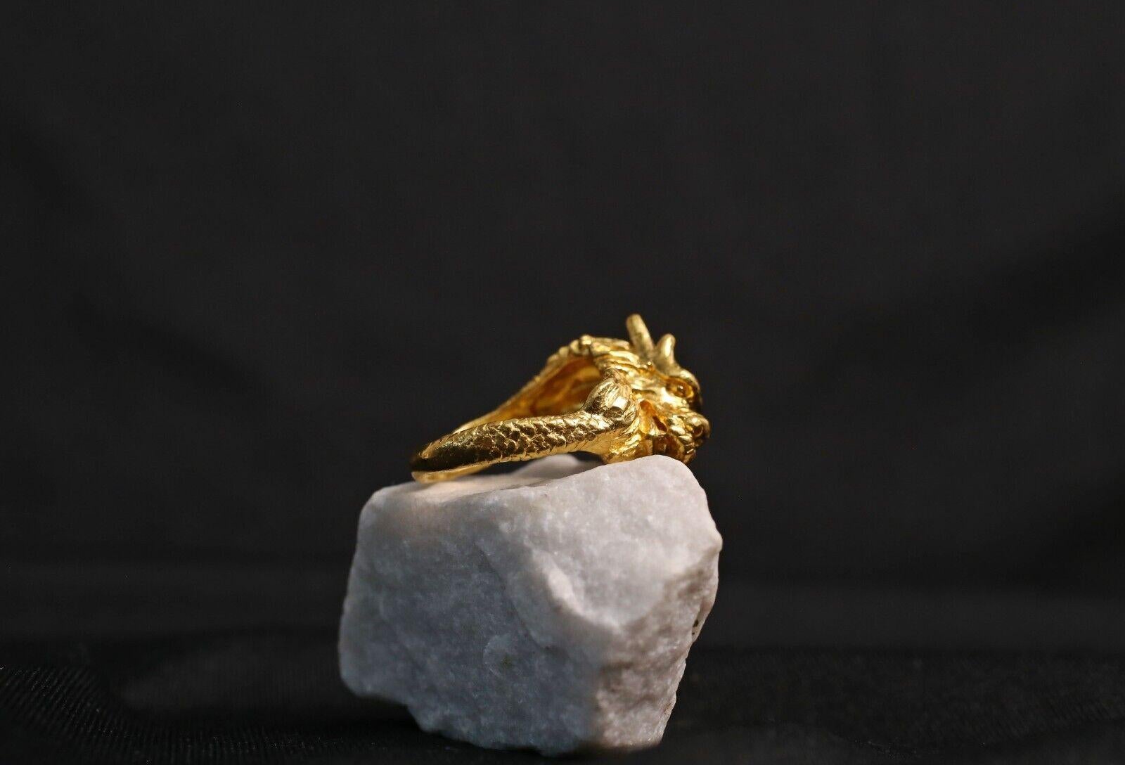 24k Solid Yellow Gold Dragon Ring, Size 11 - 18.1g For Sale 2