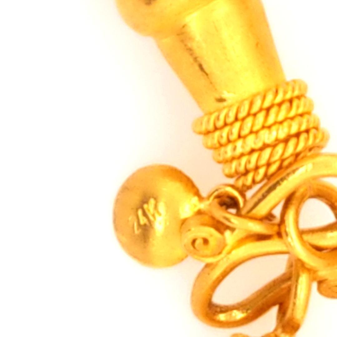 24 Karat Yellow Gold '10' Strand Necklace with Hammered Gold Links In Good Condition For Sale In Boca Raton, FL