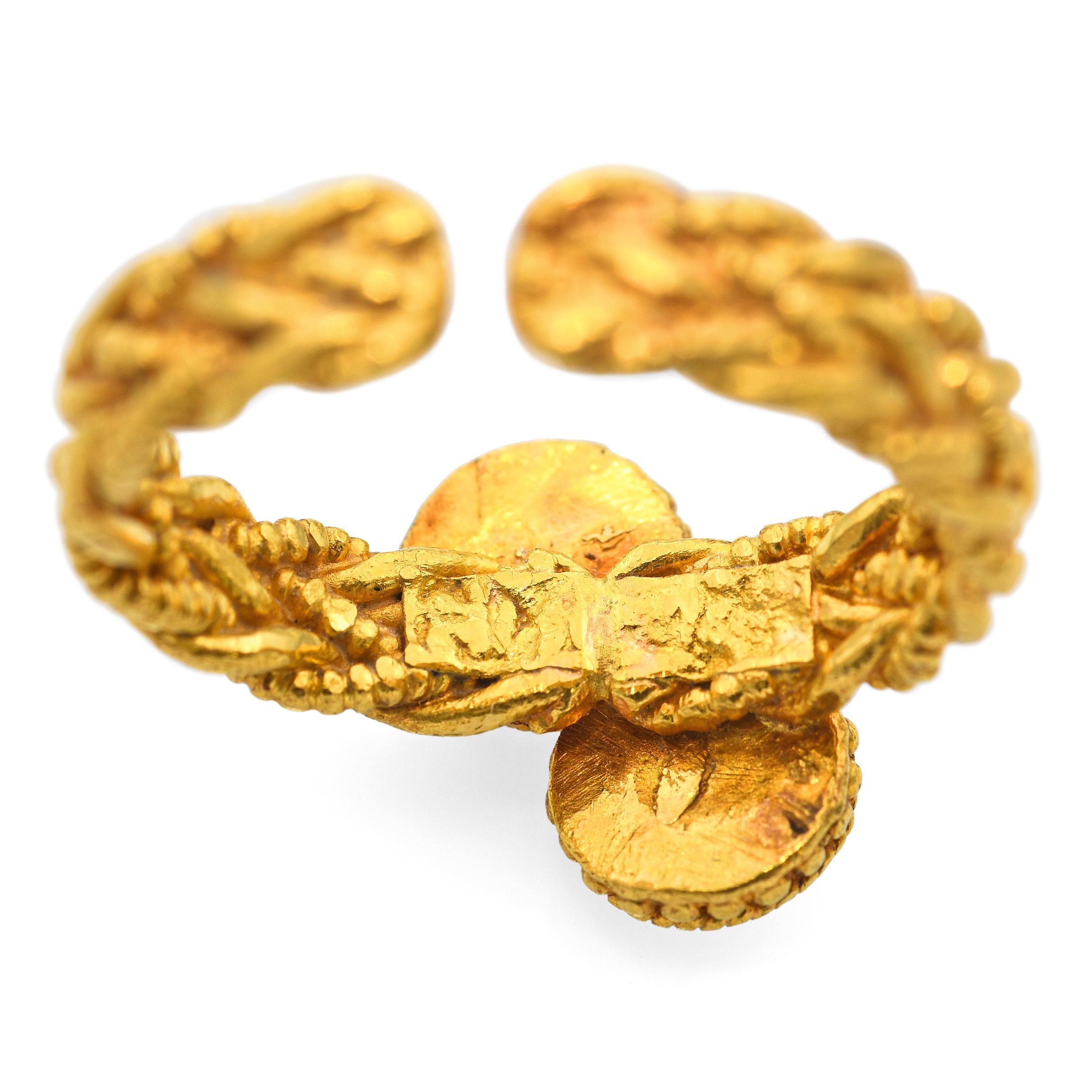 Donna Anello Opale con gambo aperto intrecciato in oro giallo 24k in vendita