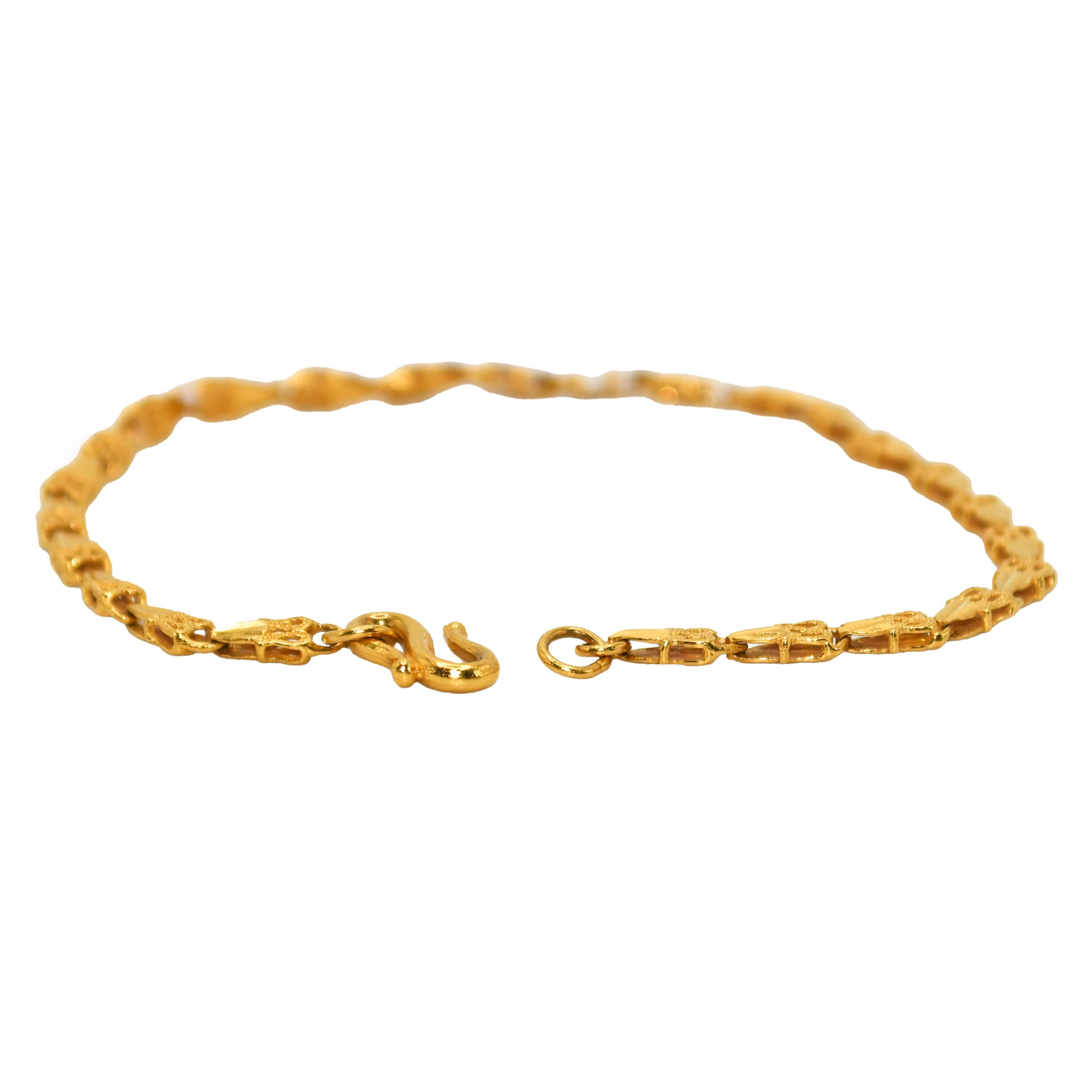 Women's or Men's 24K Yellow Gold Fancy Link Bracelet 5.6g For Sale