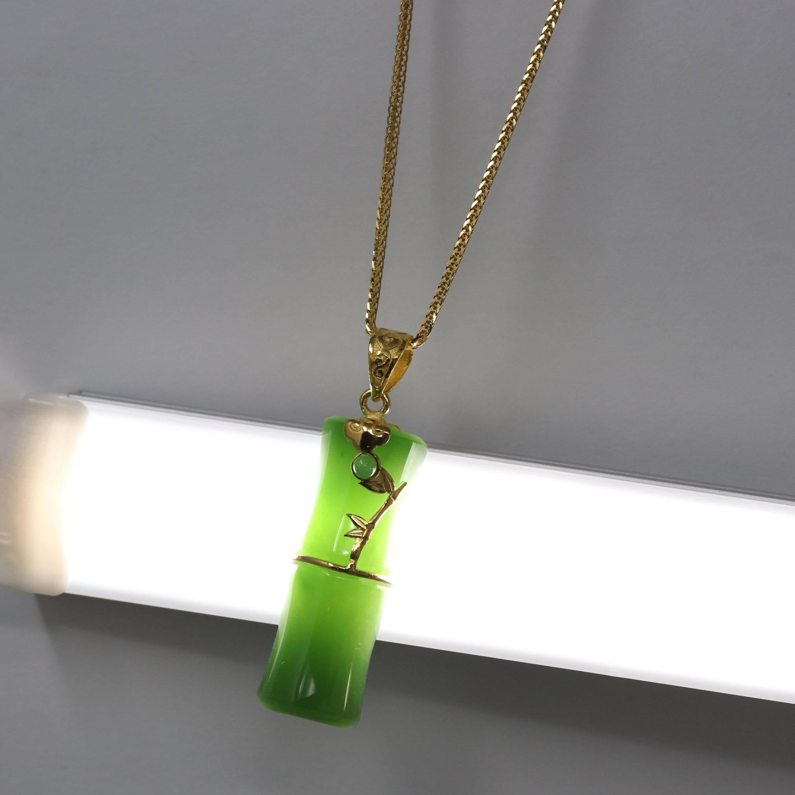 nephrite green jade 18kt yellow gold pendant