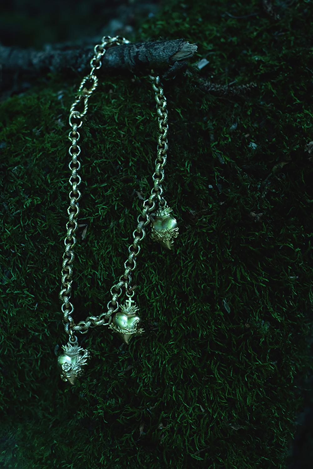 Chain choker necklace with 3 mobile pendants
Pendant measures 1,18