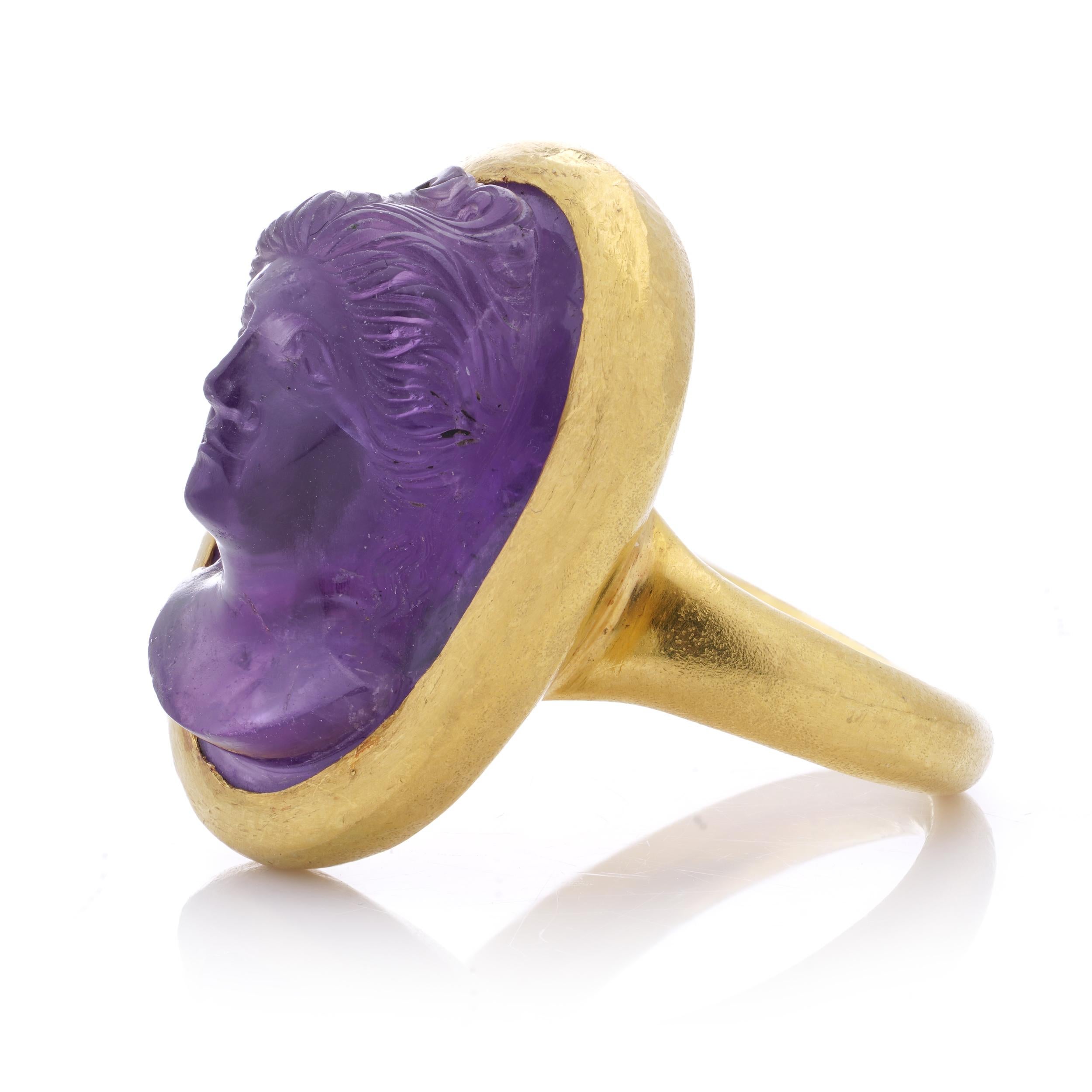  24kt. yellow gold carved amethyst intaglio ring with a woman's portrait For Sale 7