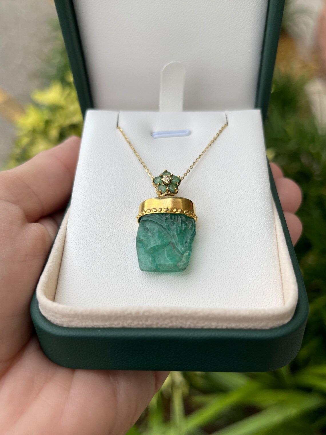 24tcw 14K Carved Rough Colombian Emerald Crystal Floral Gold Pendant Necklace In New Condition For Sale In Jupiter, FL