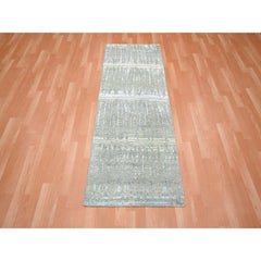 2'4"x6' Gray Cardiac Design Hand Knotted Textured Wool and Silk Runner Rug