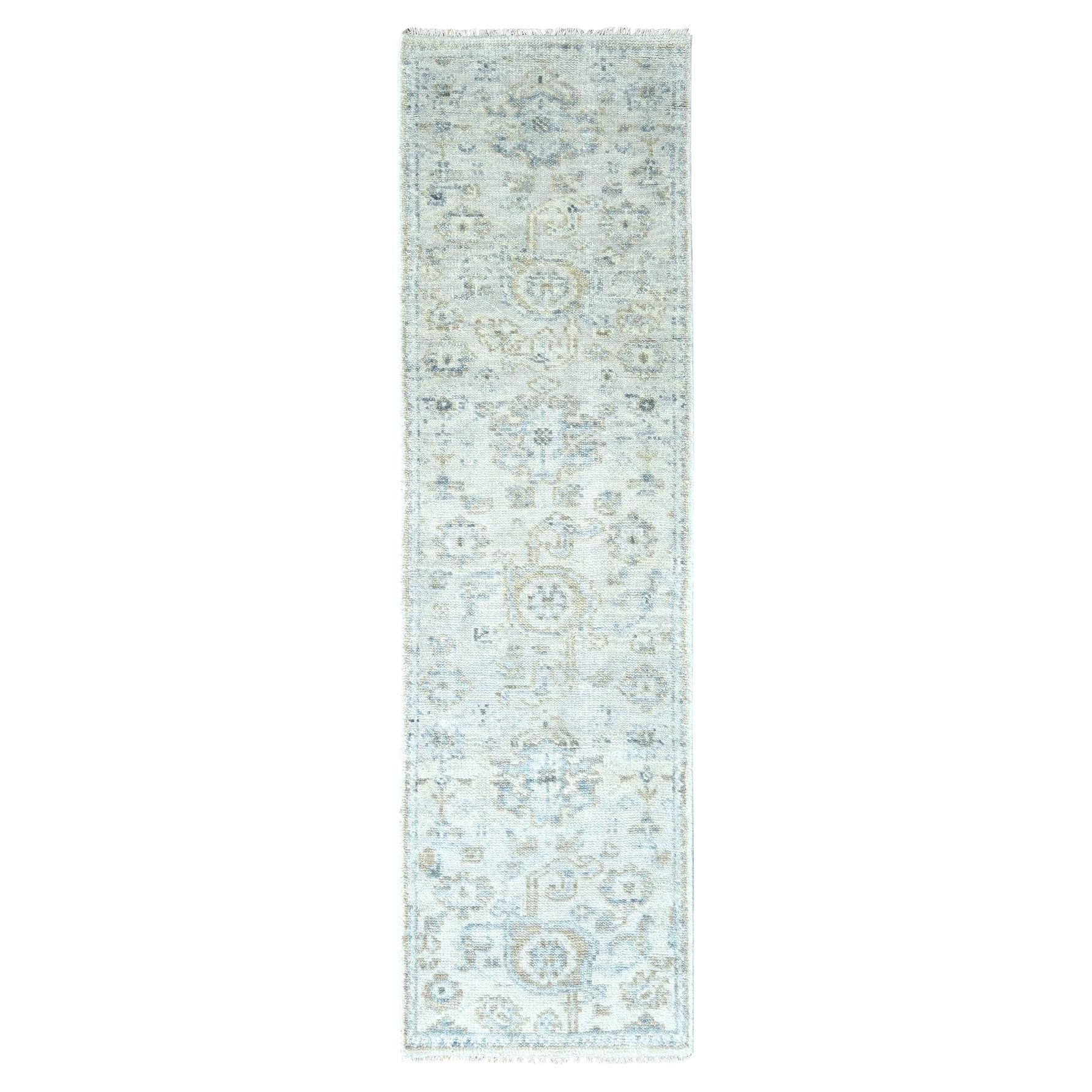Tappeto Runner in pura lana annodato a mano 2'4 "x8'8" Gray Supple Collection'S Oushak Design