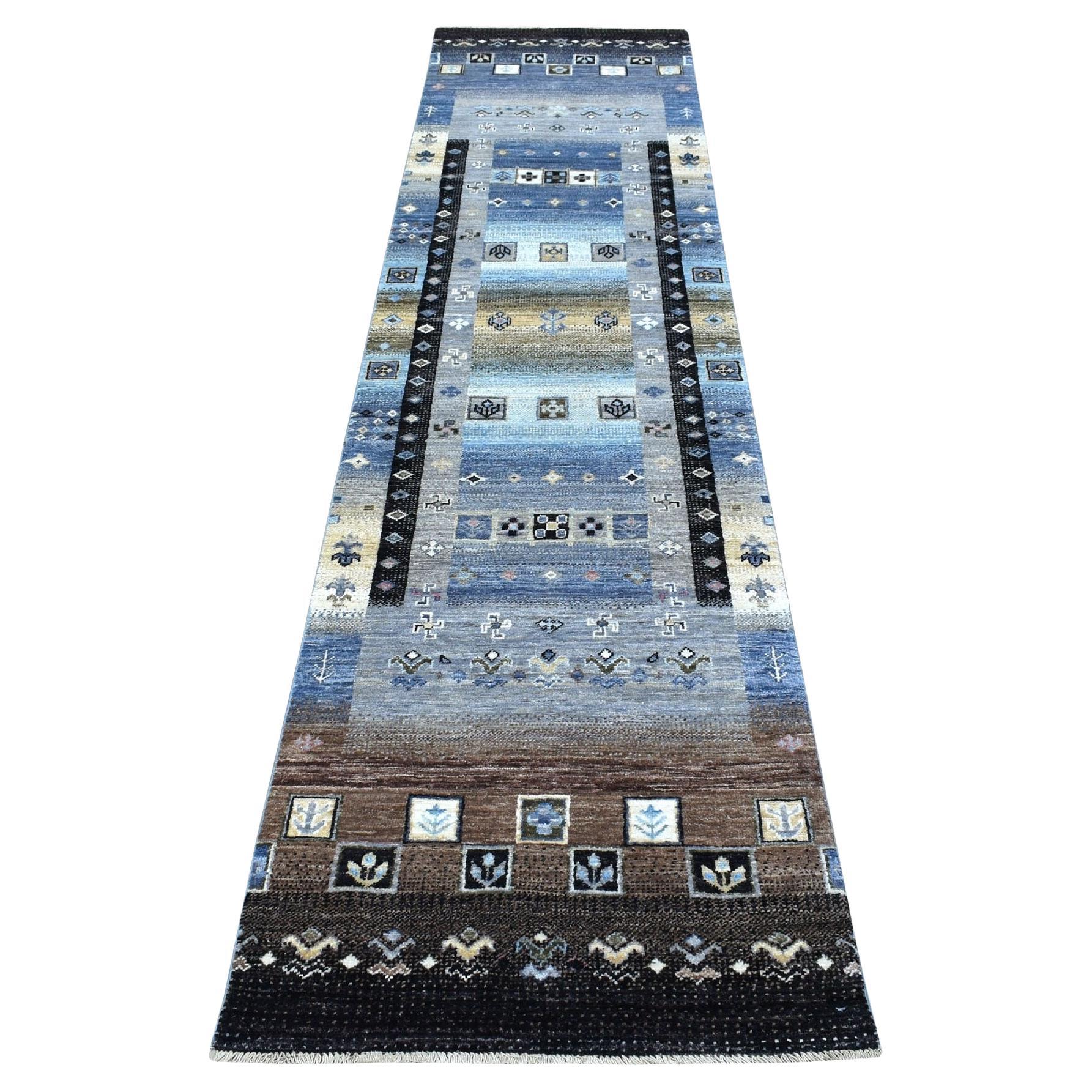 Tappeto in lana morbida Kashkuli Gabbeh grigio annodato a mano con disegno pittorico 2
4 "x9
9"